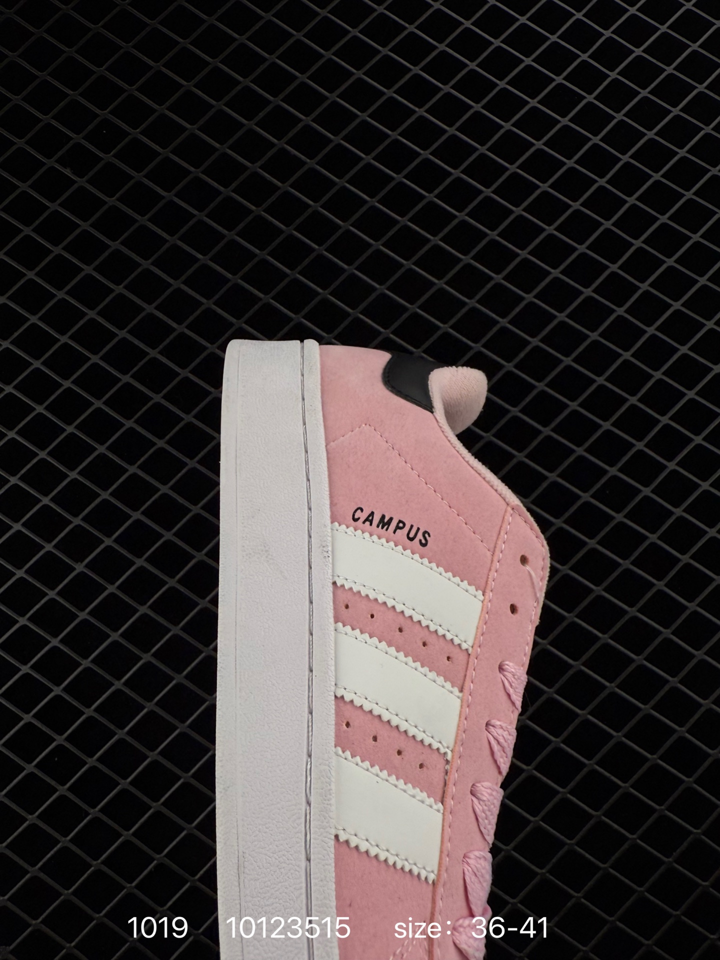 💰75
Adidas Originals Campus 00s 学院系列
面包风经典复古低帮百搭休闲运动板鞋
货号:GY6433
尺码:如图
编码:10123515