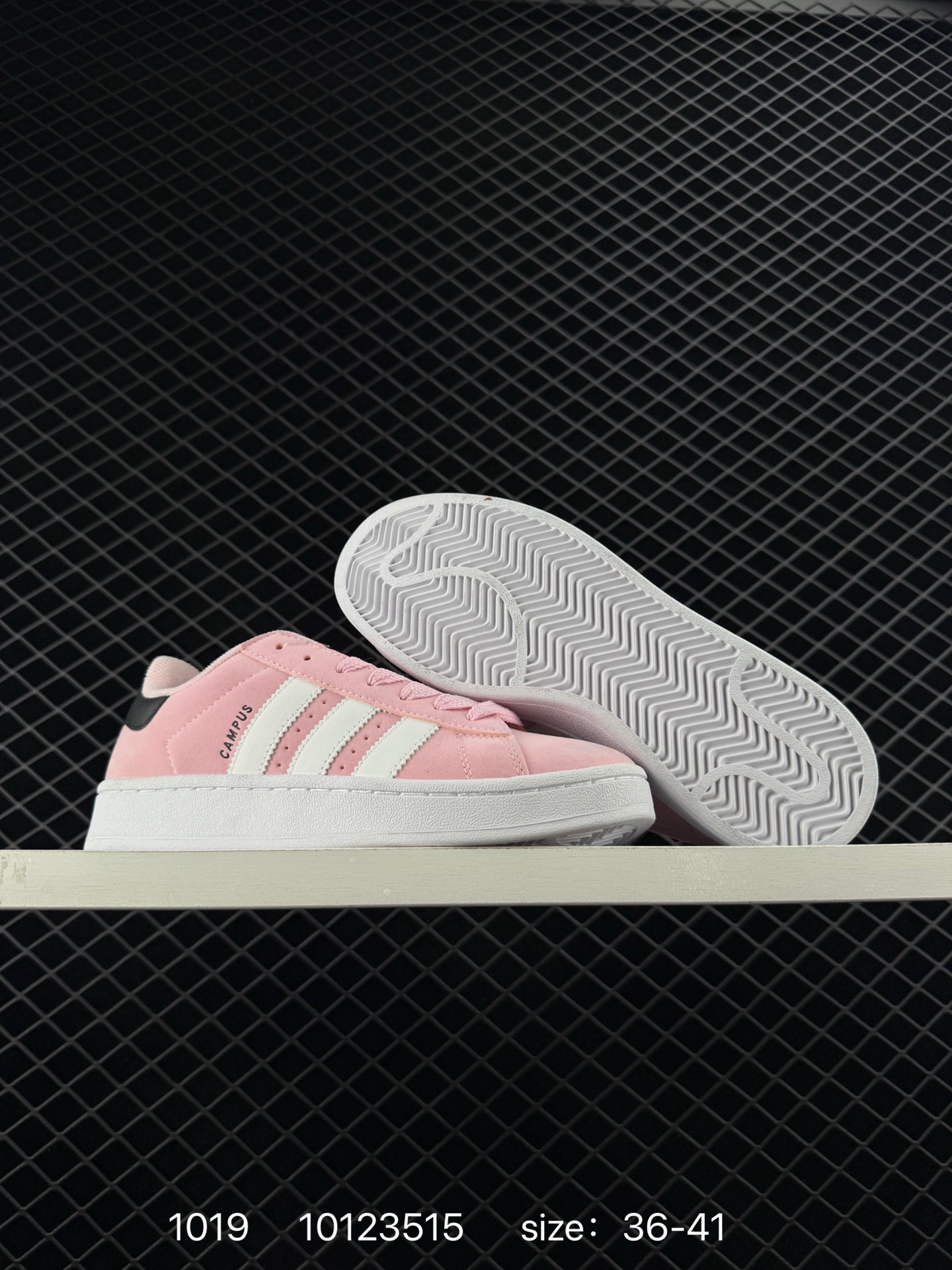 💰75
Adidas Originals Campus 00s 学院系列
面包风经典复古低帮百搭休闲运动板鞋
货号:GY6433
尺码:如图
编码:10123515