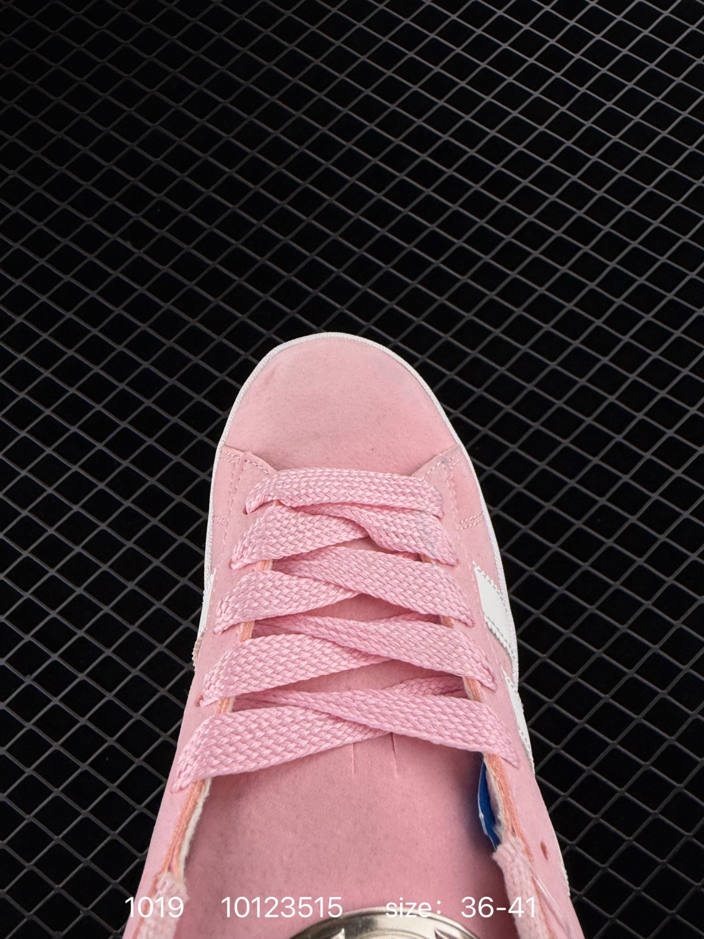 💰75
Adidas Originals Campus 00s 学院系列
面包风经典复古低帮百搭休闲运动板鞋
货号:GY6433
尺码:如图
编码:10123515