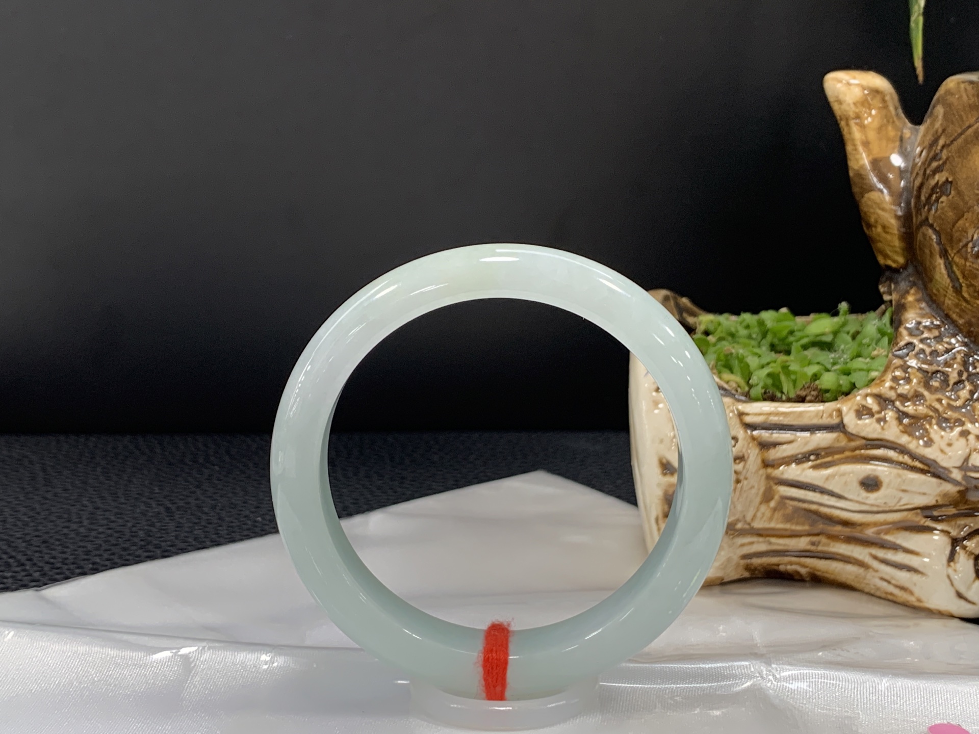 Positive circle, clear base with floating flowers, small diameter 4