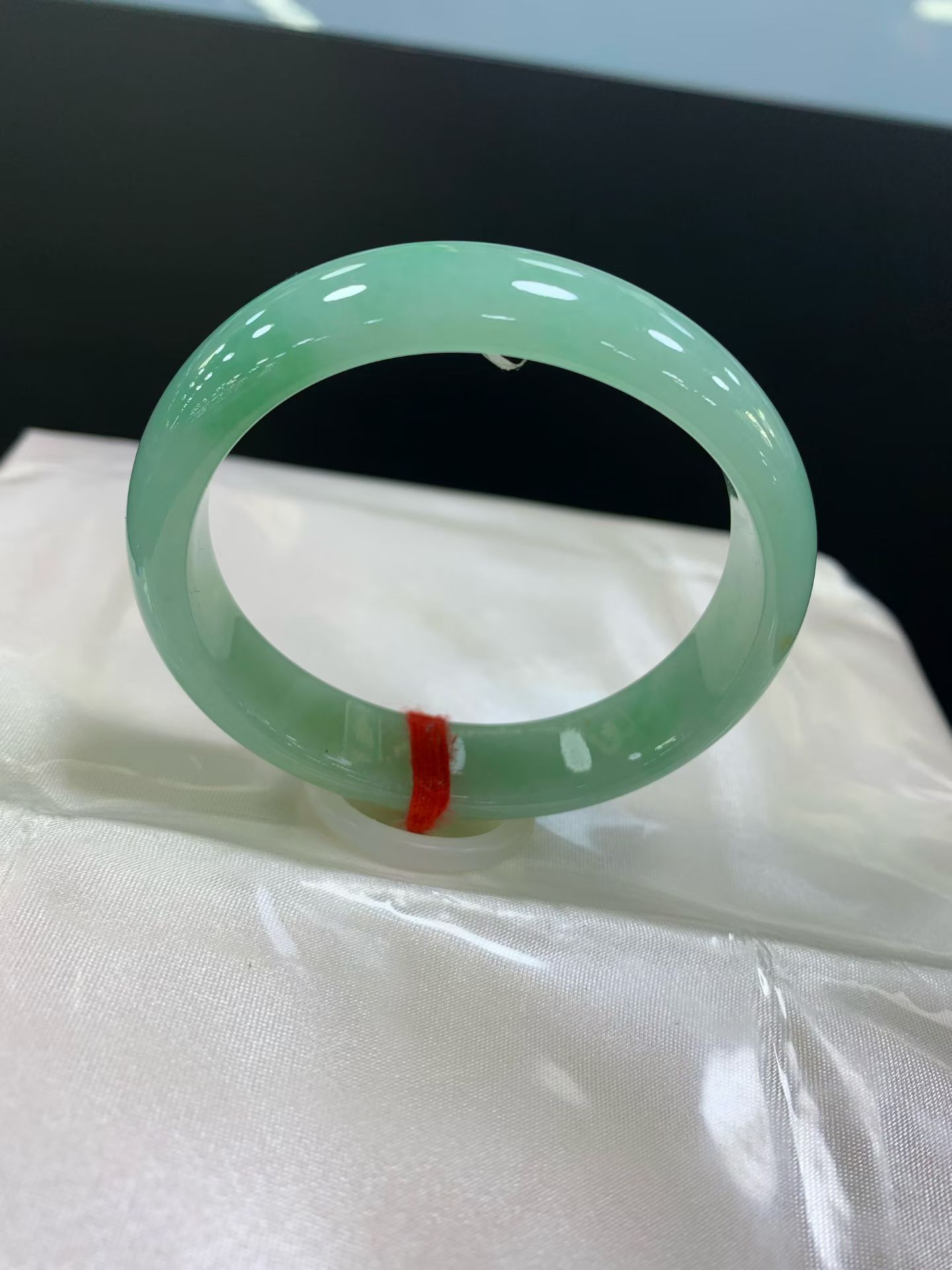 Emerald Green Imperial Cuff Bracelet: (Imperial) 2