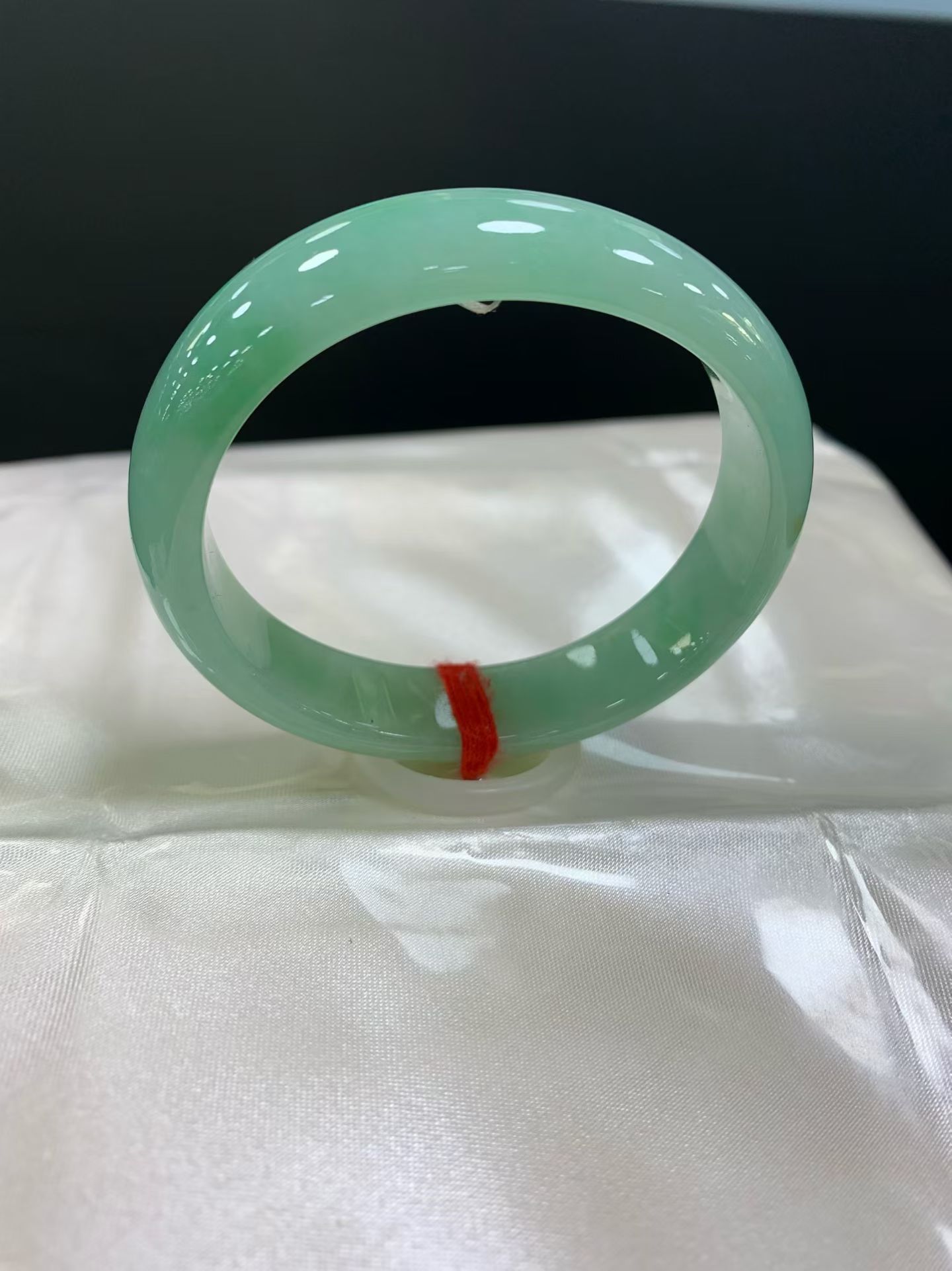 Emerald Green Imperial Cuff Bracelet: (Imperial) 3