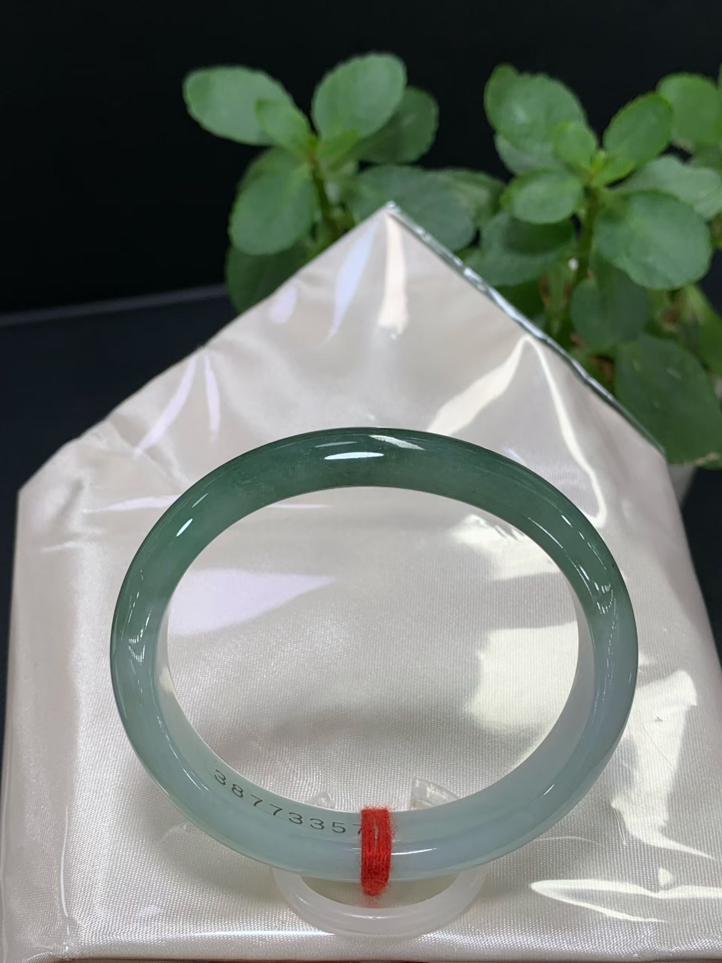 Semi-landscape Guifei Bangle 2