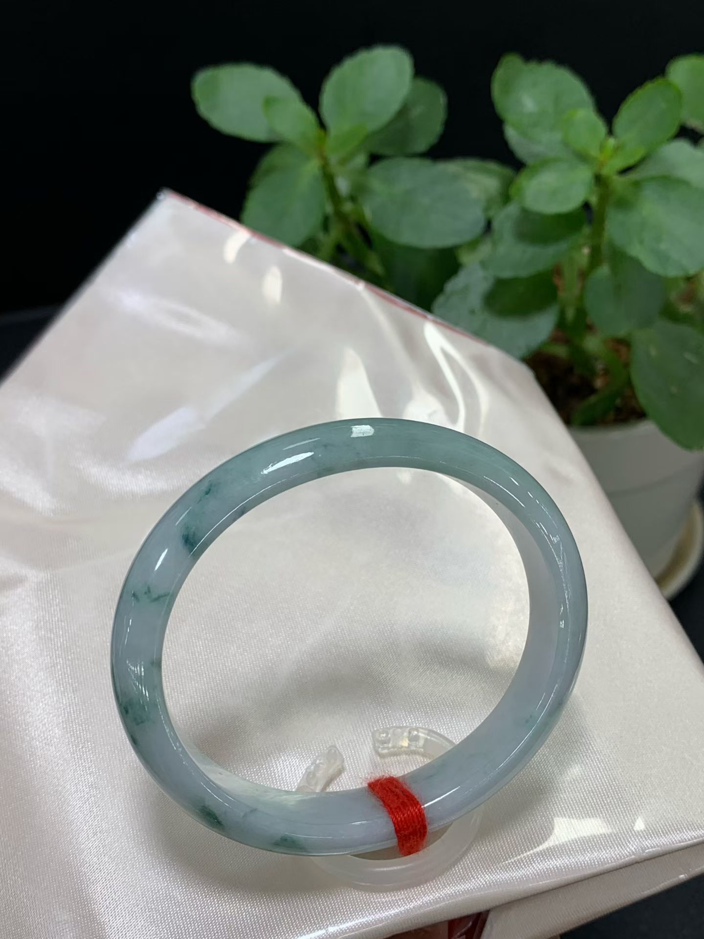 Floating Flower Fei Cui Bangle 3