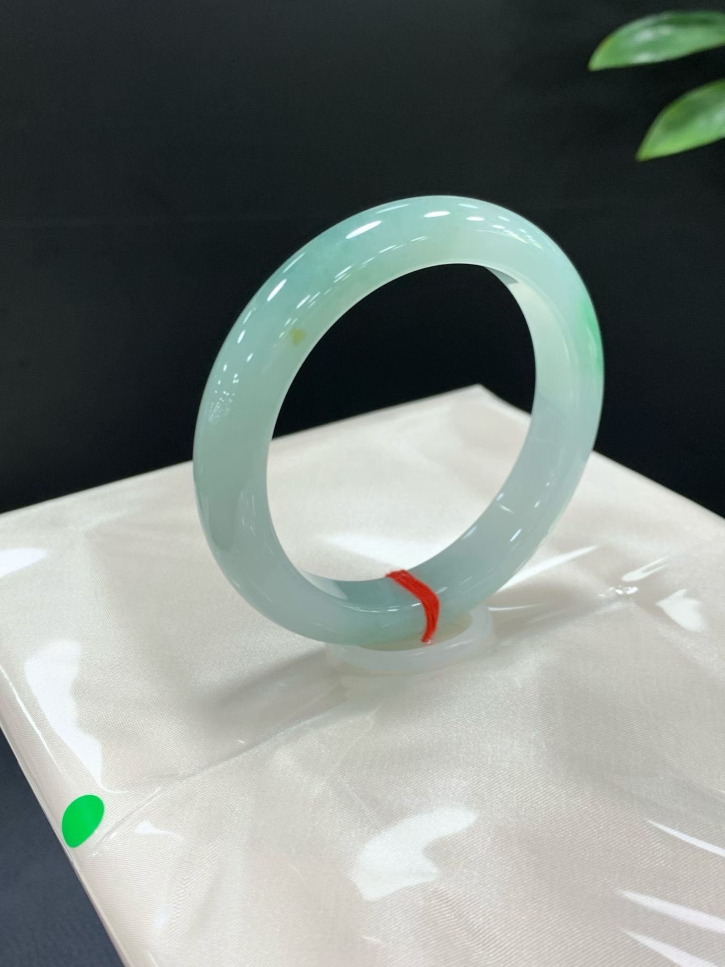 半山水飘一抹色