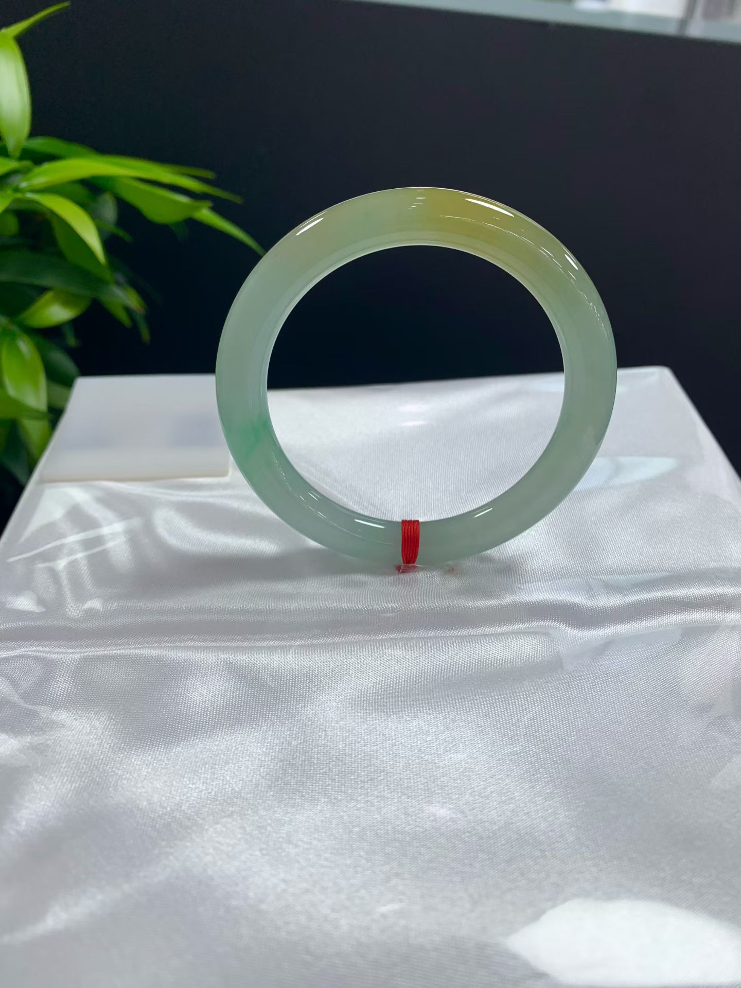 Yellow-green specialty bangle