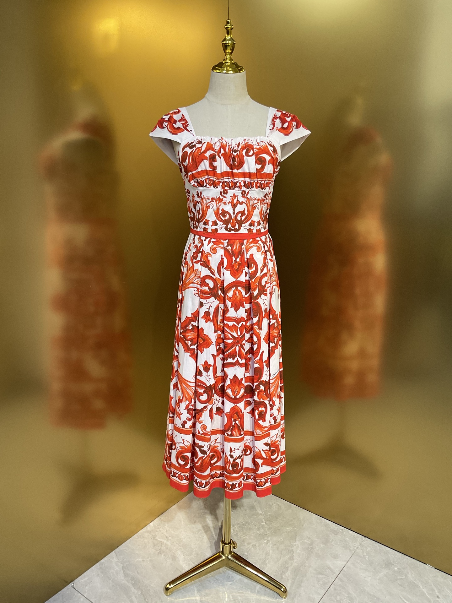 NO:855962,DG new original orange ceramic glazed cotton small sleeve pleated suspender skirt smlxlxxl 279, Dolce & Gabbana-clothing, Dolce&Gabbana, skirts,19860909DG新款 原版橙陶釉棉布小吊袖皱褶吊带裙smlxlxxl 279款,杜嘉班纳-服装,Dolce&Gabbana,skirts,,Women's clothing