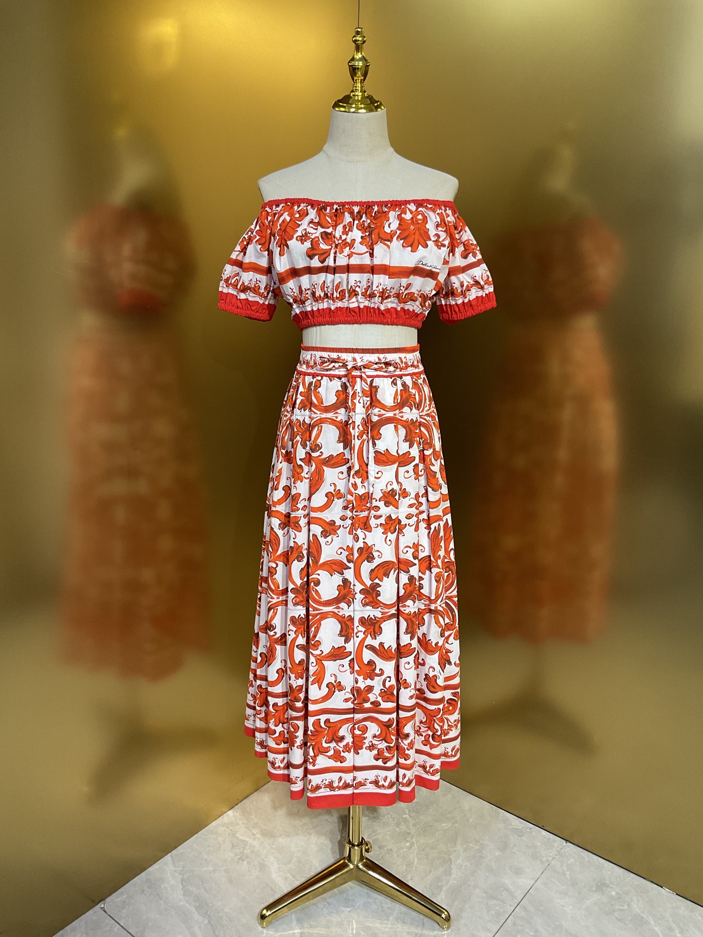 NO:855944,DG Home orange glazed cotton printed fashionable cross-shoulder corset smlxlxxl 226 style 200 poplin cotton elastic waist rope skirt smlxlxxl 6213 style, Dolce & Gabbana-clothing, Dolce&Gabbana,gucci,skirts,19860909DG家 橙陶釉棉布印花时尚跨肩小束衣 smlxlxxl 226款200 府绸棉橡筋腰绳半裙 smlxlxxl 6213款,杜嘉班纳-服装,Dolce&Gabbana,gucci,skirts,,Women's clothing