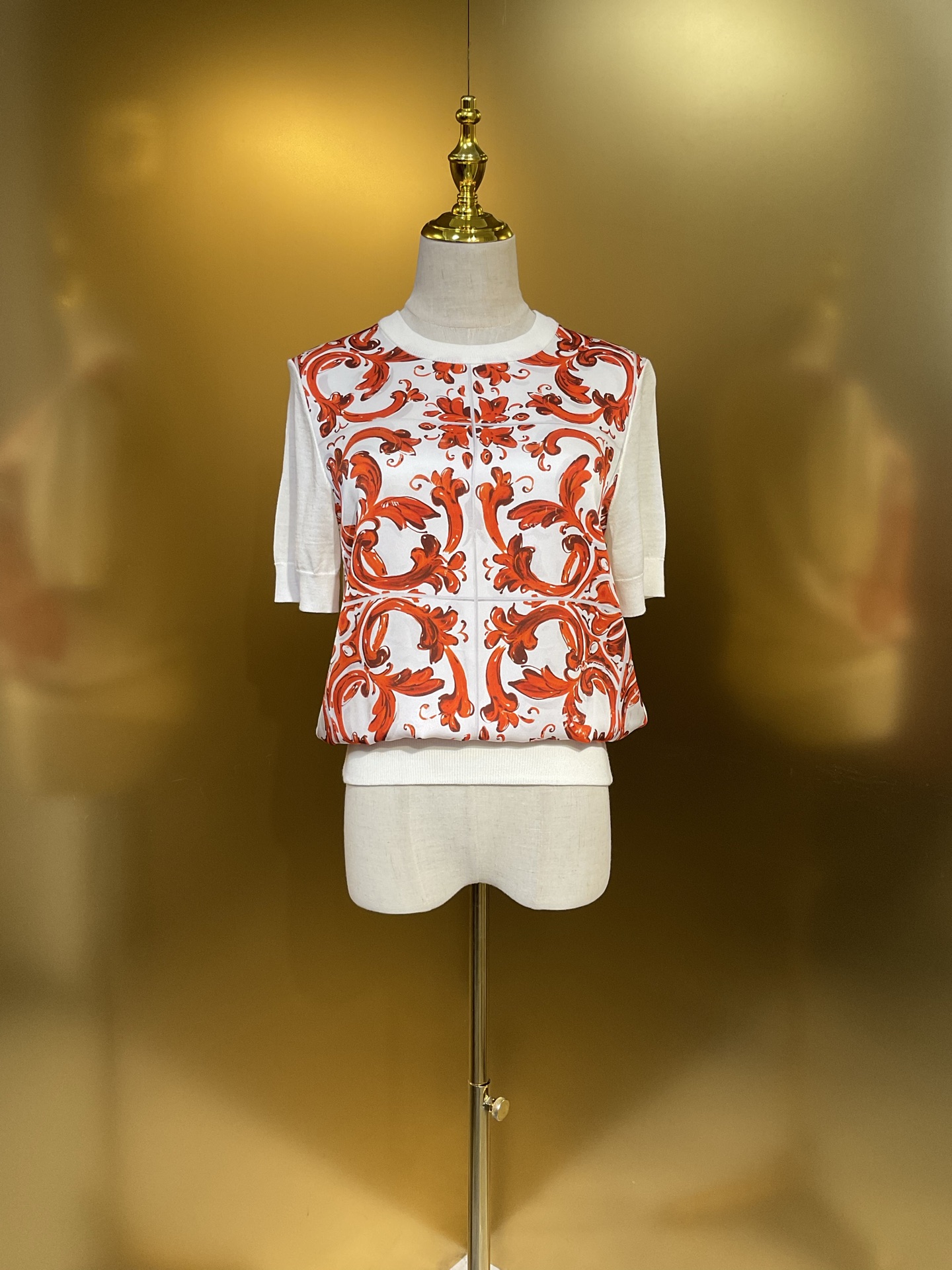 NO:899336,DG new orange pottery glazed vase 22mm silk stretch satin with merino cashmere short-sleeved pullover sweater smlxlxxl, Dolce&Gabbana-clothing, Dolce&Gabbana, T-shirt, real silk,19860909DG 新款 橙陶釉花瓶22姆米真丝弹力缎拼美丽诺羊绒短袖套头毛衫 smlxlxxl,杜嘉班纳-服装,Dolce&Gabbana,T-shirt,real silk,,Women's clothing