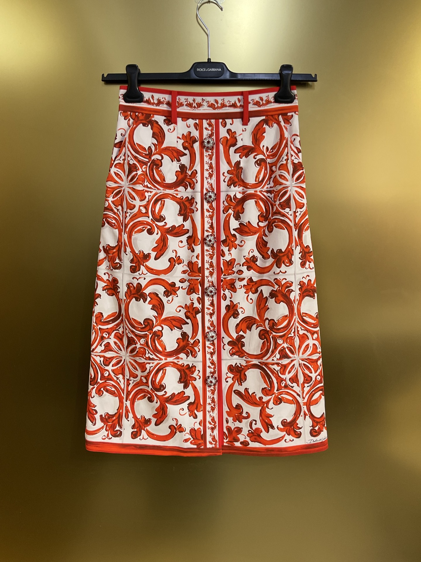 NO:896941,DG new orange pottery glaze 32x16 stretch twill cotton diamond button slit long skirt smlxlxxl 293 styles, Dolce & Gabbana-clothing, Dolce&Gabbana, skirts,19860909DG 新款 橙陶釉 32x16 支弹力斜纹棉 钻扣开叉长半裙smlxlxxl 293款,杜嘉班纳-服装,Dolce&Gabbana,skirts,,Women's clothing
