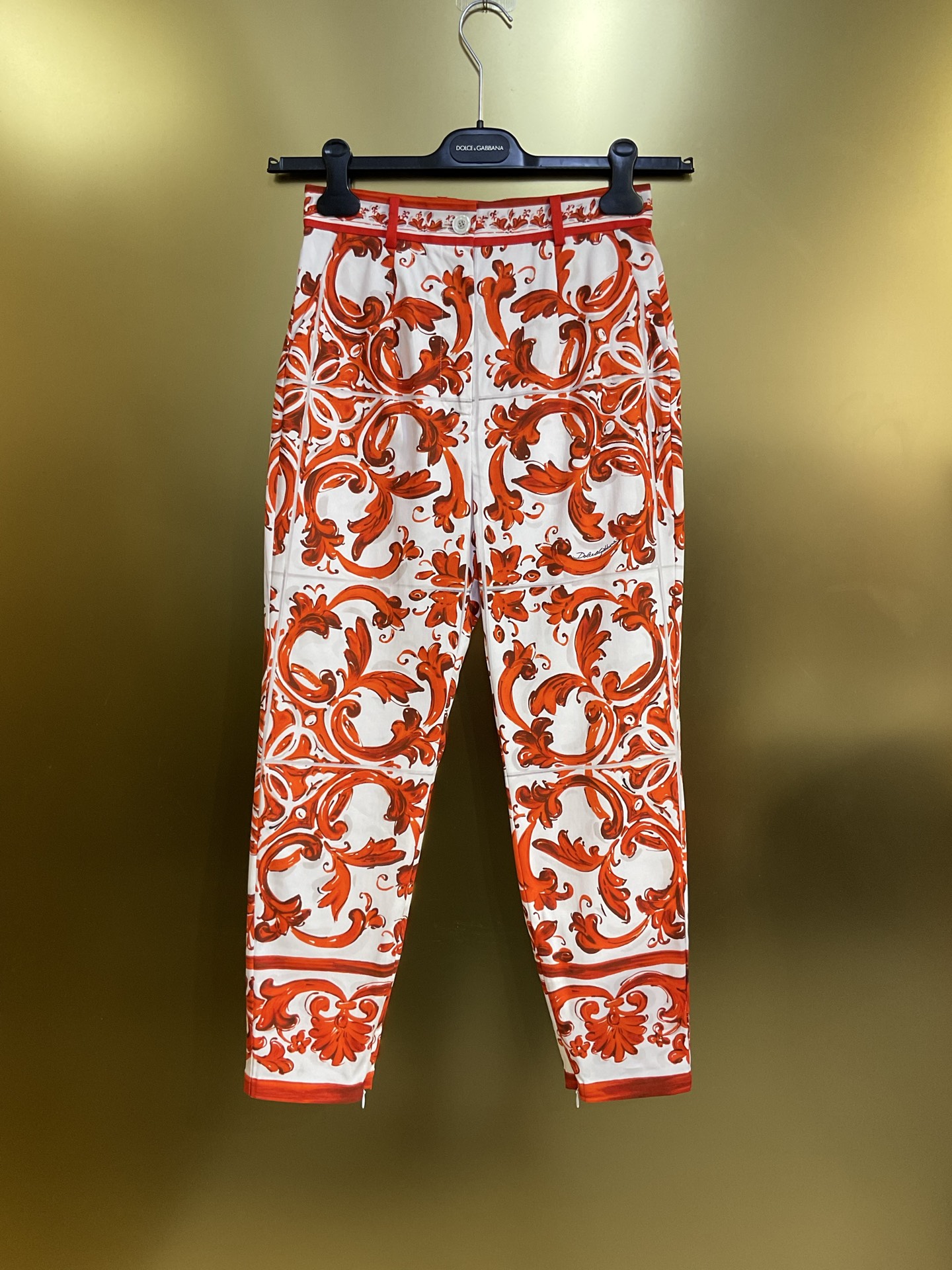 NO:896950,DG new orange pottery glaze 32x32 count stretch twill cotton slim fit three-quarter trousers smlxlxxl 253 styles, Dolce&Gabbana-clothing, Dolce&Gabbana,19860909DG 新款 橙陶釉 32x32支弹力斜纹棉 修身七分长裤 smlxlxxl 253款,杜嘉班纳-服装,Dolce&Gabbana,,Women's clothing