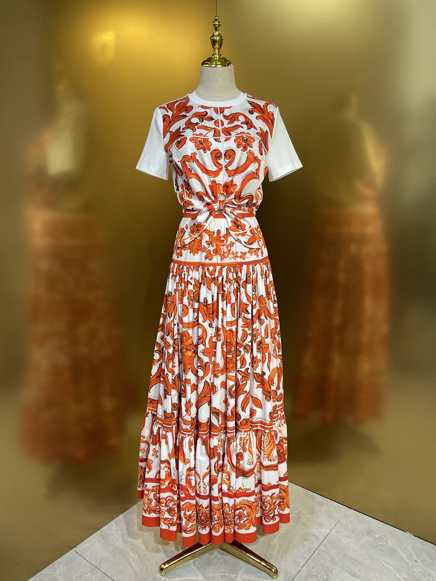 NO:932039,DG new orange ceramic glaze 19mm silk twill printed fashion cotton T-shirt smlxlxxl, Dolce & Gabbana-clothing, Dolce&Gabbana, tees, t-shirt, real silk,19860909DG新款 橙陶釉 19姆米真丝斜纹印花时尚棉T恤 smlxlxxl,杜嘉班纳-服装,Dolce&Gabbana,tees，t-shirt,real silk,,Women's clothing