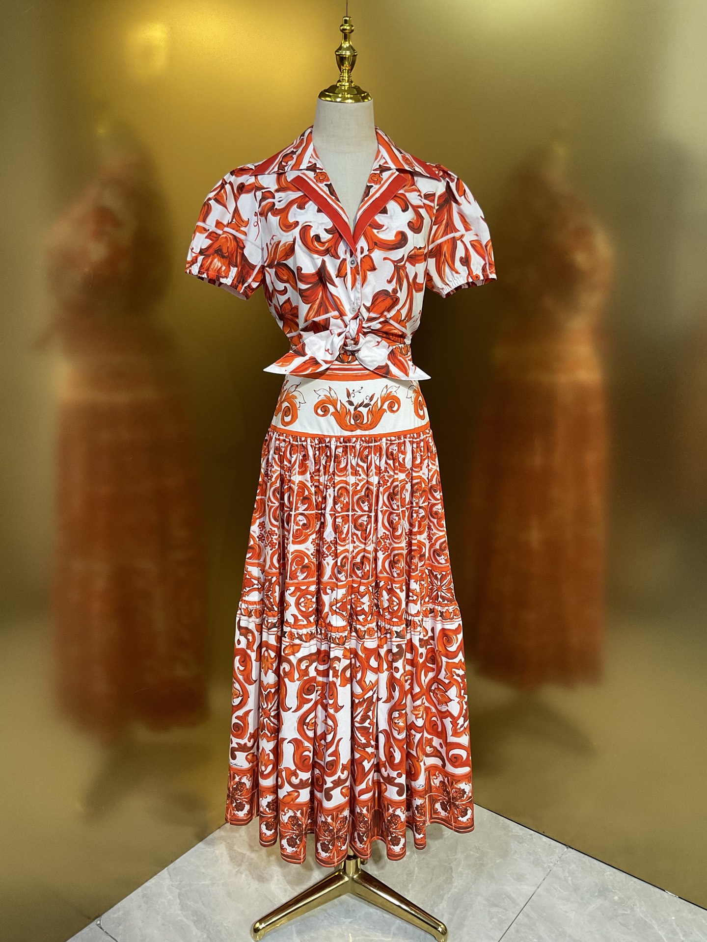 NO:932032,DG new style orange pottery glazed poplin cotton fashion short-sleeved shirt smlxlxxl, Dolce & Gabbana-clothing, Dolce&Gabbana, shirts, T-shirt,19860909DG新款 橙陶釉府绸棉布时尚短袖衬衫smlxlxxl,杜嘉班纳-服装,Dolce&Gabbana,shirts,T-shirt,,Women's clothing