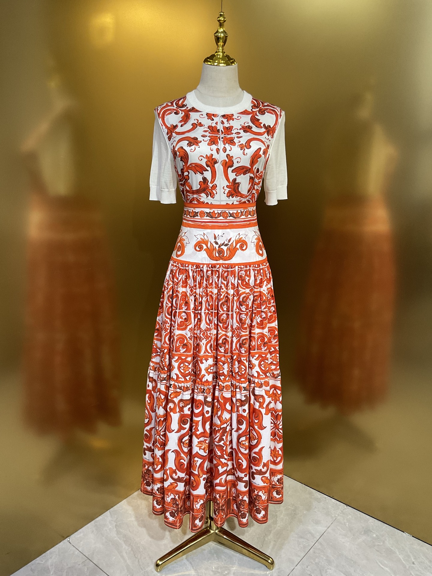 NO:901916,DG new style orange pottery glazed poplin cotton fashionable long skirt smlxlxxl, Dolce & Gabbana-clothing, Dolce&Gabbana, skirts,19860909DG新款 橙陶釉府绸棉布时尚大摆长半裙smlxlxxl,杜嘉班纳-服装,Dolce&Gabbana,skirts,,Women's clothing