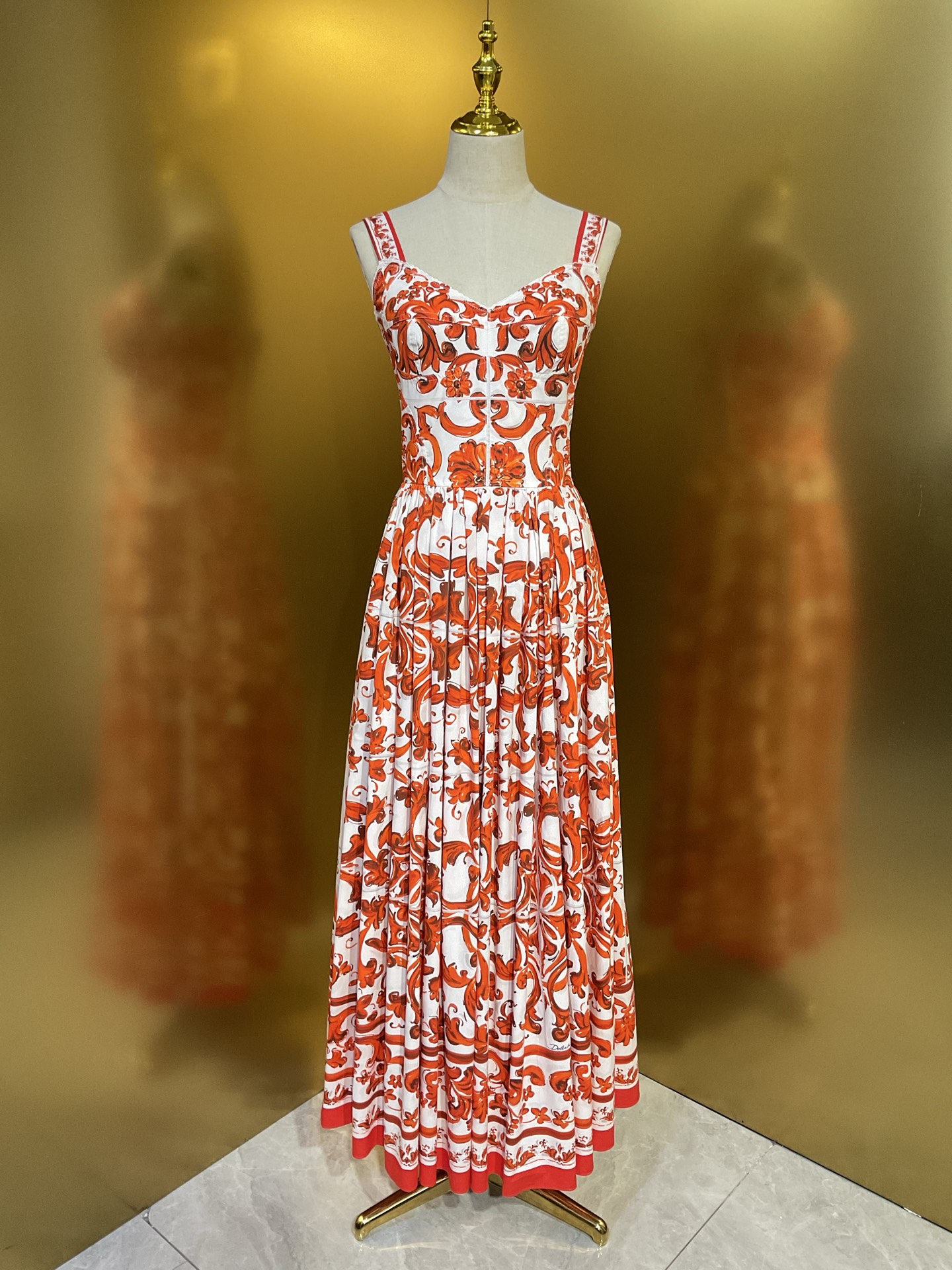 NO:932046,DG new original orange pottery glazed poplin cotton tight-fitting bust, cup and waist waist dress smlxlxxl, Dolce & Gabbana-clothing, Dolce&Gabbana, skirts,19860909DG 新款 原版橙陶釉府绸棉布紧身胸杯牙边收腰大摆连衣裙 smlxlxxl,杜嘉班纳-服装,Dolce&Gabbana,skirts,,Women's clothing