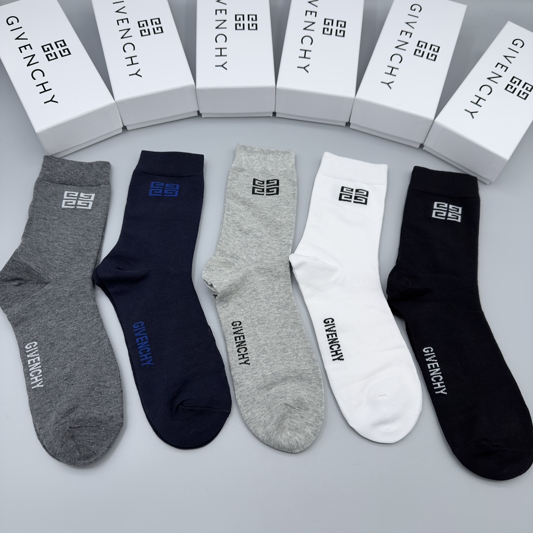Givenchy Men's Ankle Socks - Breathable, Anti-Odor, and Comfortable (5-Pack) 4 i1704955856 8480 2