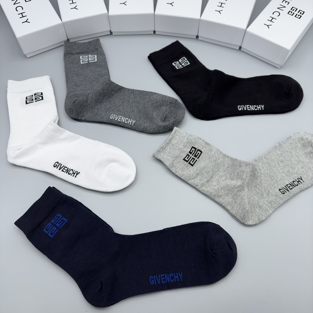 Givenchy Men's Ankle Socks - Breathable, Anti-Odor, and Comfortable (5-Pack) 9 i1704955856 9193 6