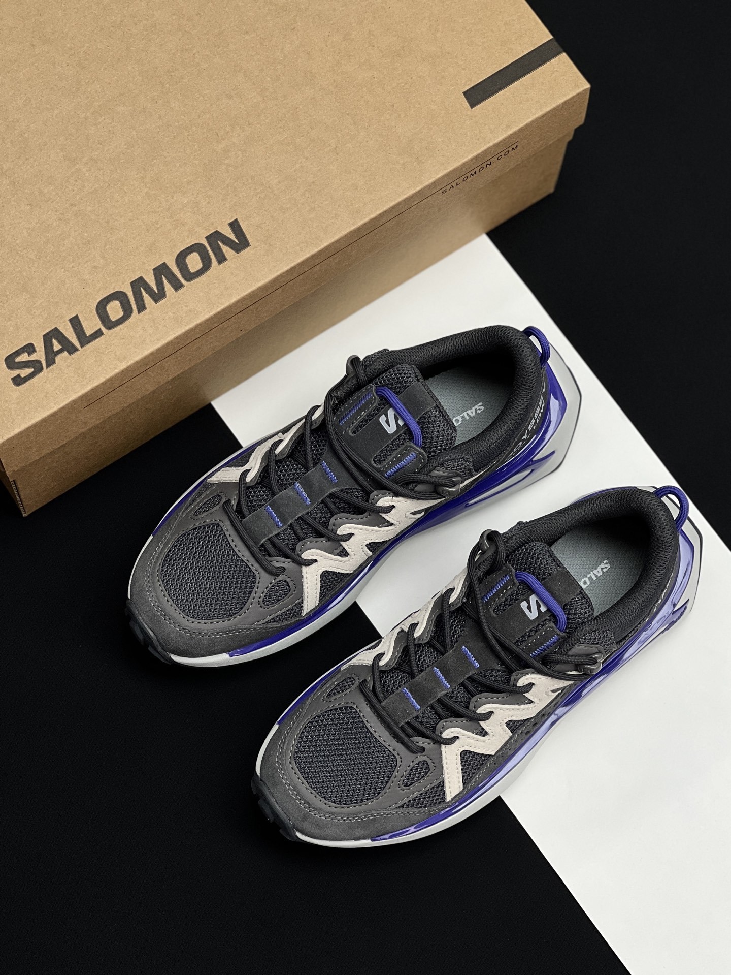 SALOMON 萨洛蒙 ,黑武士运动鞋,
最近入手了一双超酷的SALOMON男士运动鞋,型号是
L,属