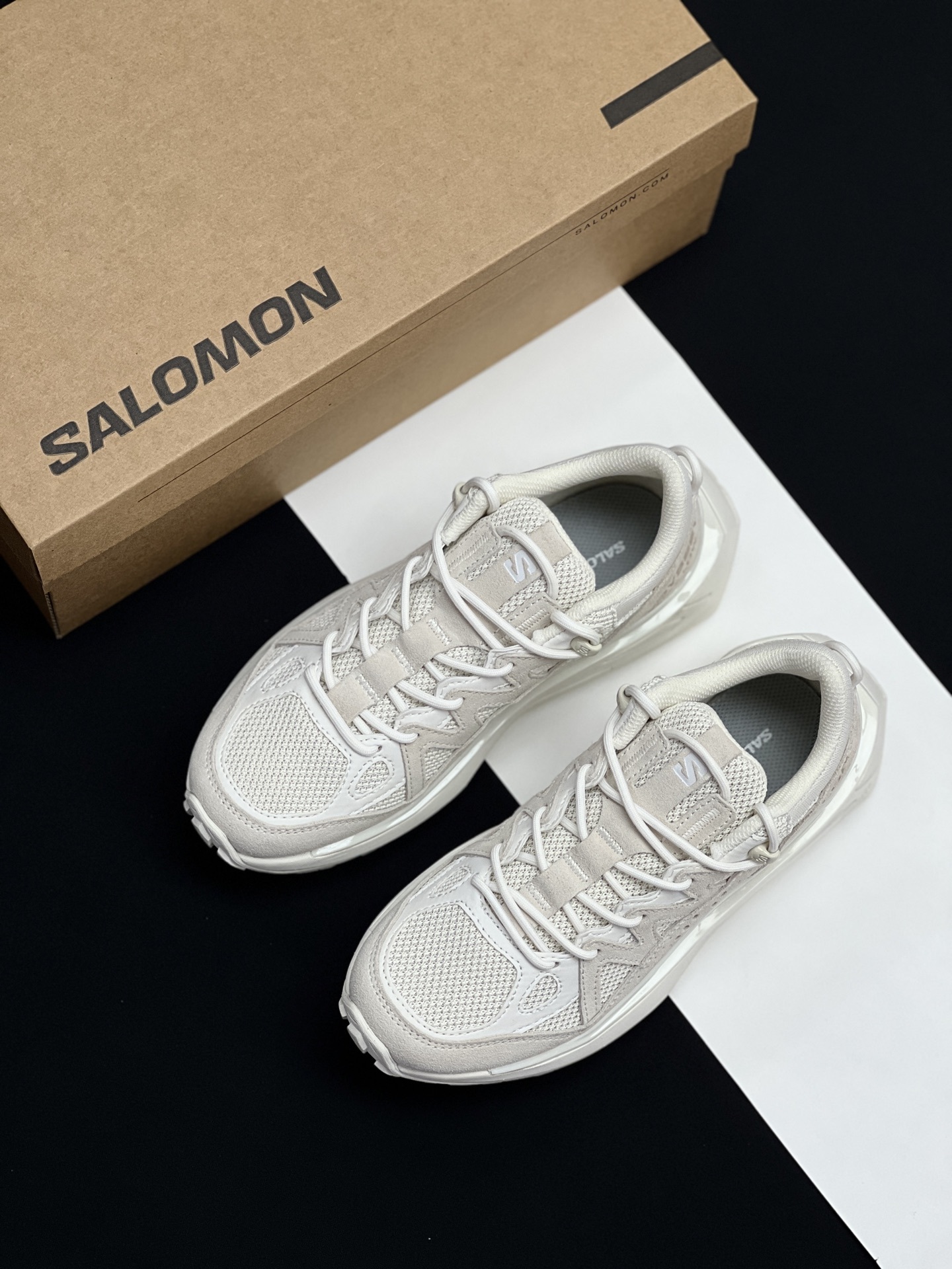 SALOMON 萨洛蒙 ,黑武士运动鞋,
最近入手了一双超酷的SALOMON男士运动鞋,型号是
L,属