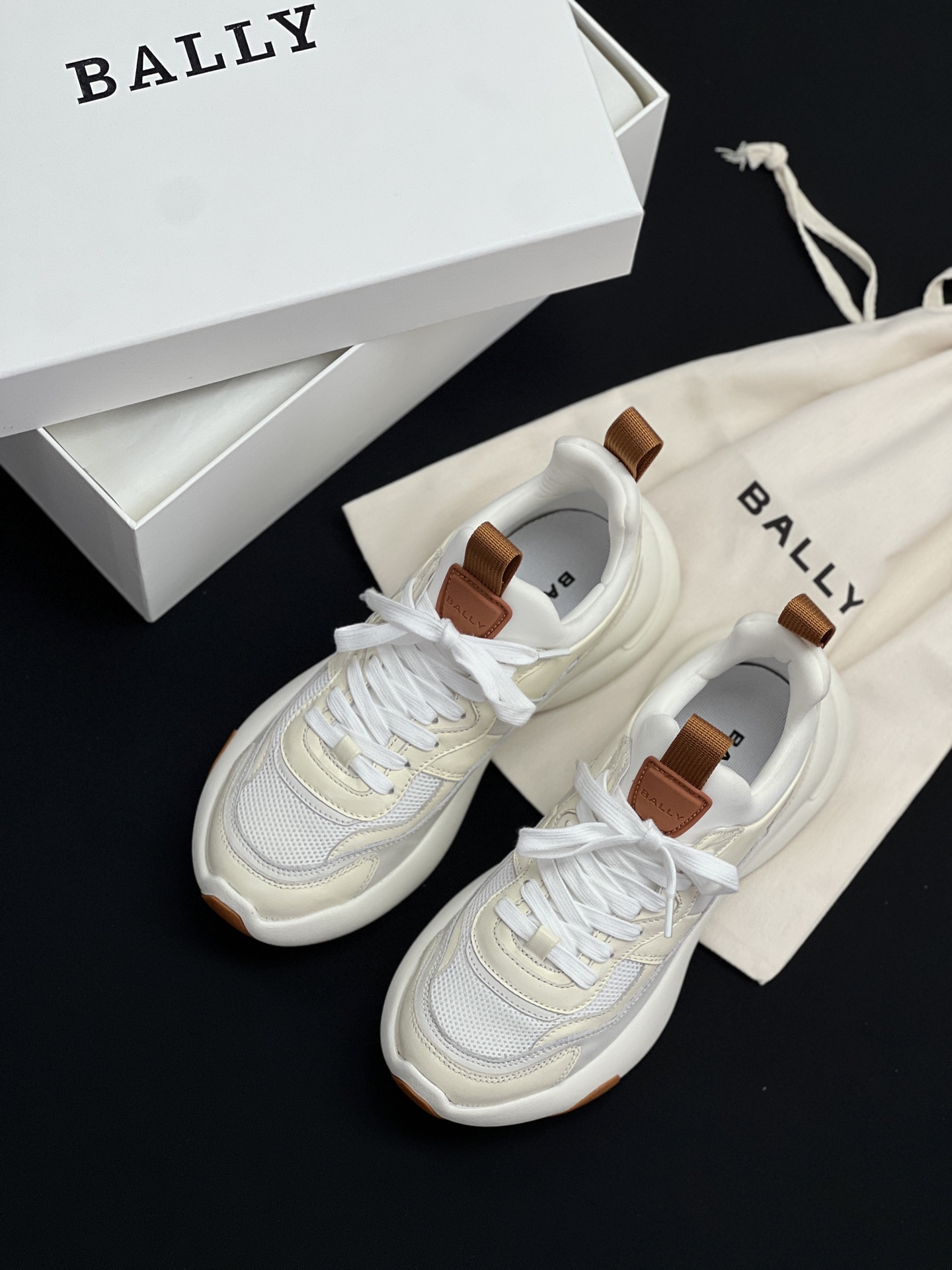 NO:232440,White brown, casual shoes/sports shoes, sneakers19860909白棕,休闲鞋/运动鞋,sneakers,Women's Shoes