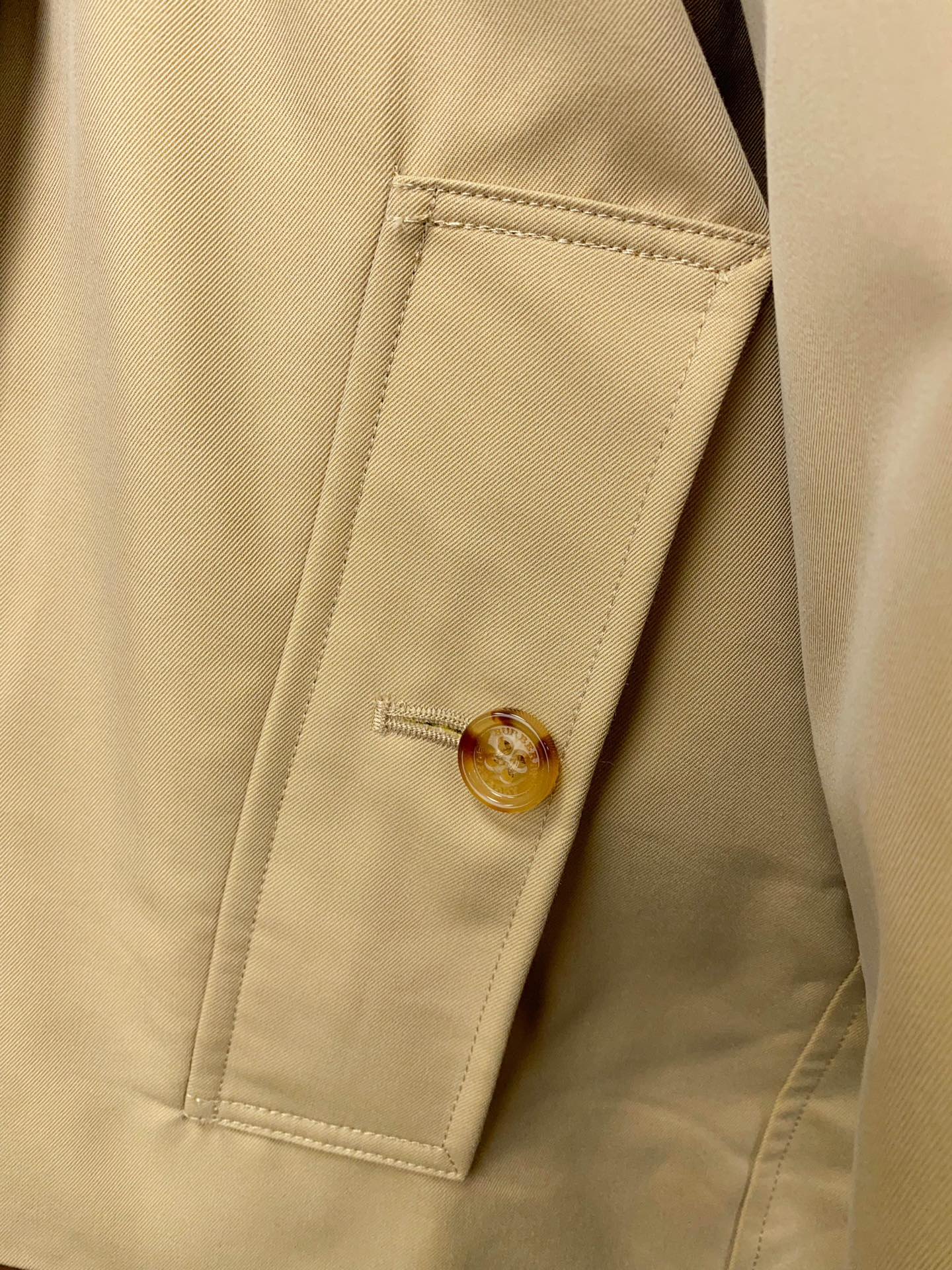 Top BUR short trench coat, York gabardine, waterproof, horn buttons. Classic, durable, versatile fit. Limited S-2XL.-Big cat