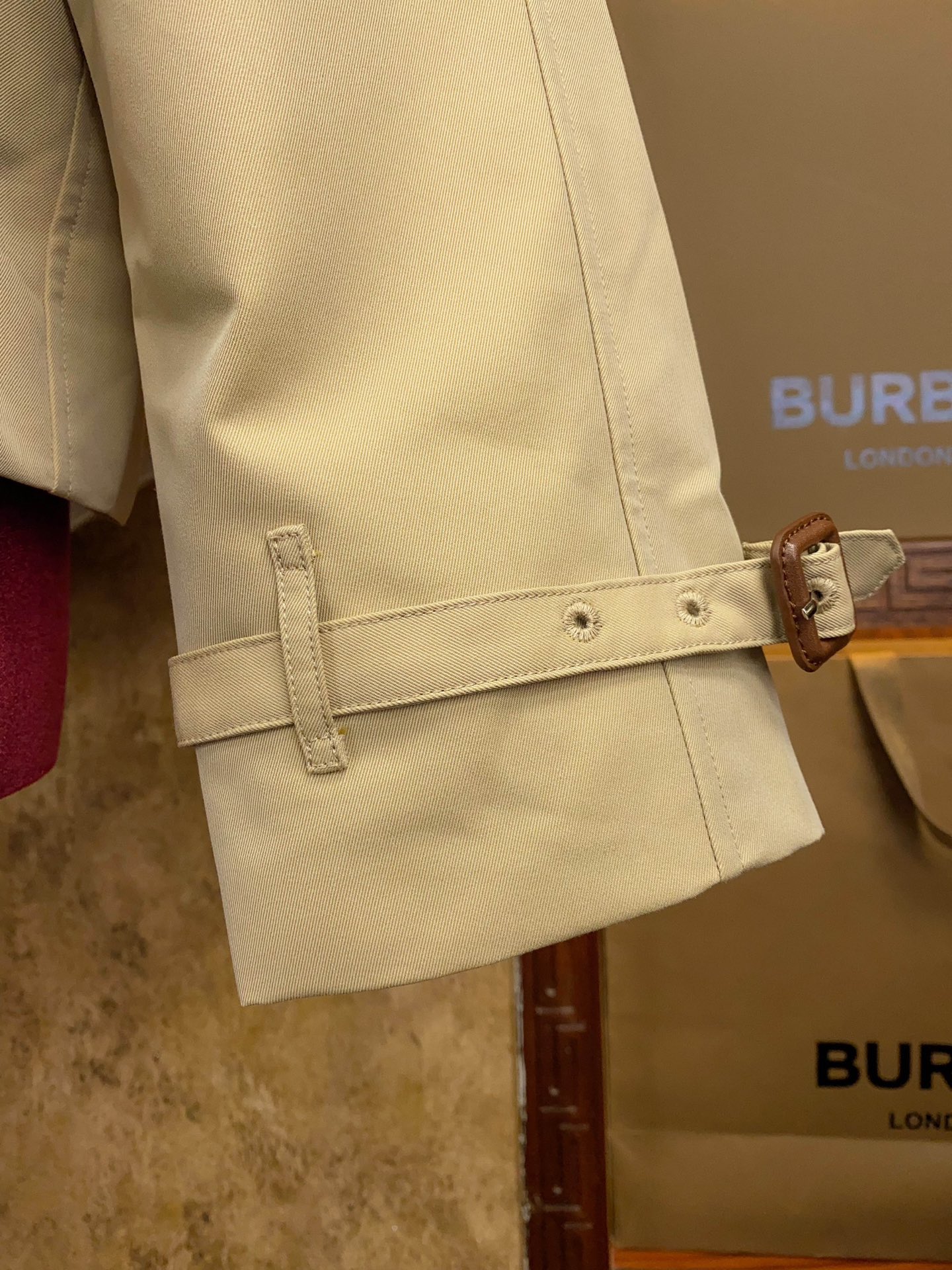 Top BUR short trench coat, York gabardine, waterproof, horn buttons. Classic, durable, versatile fit. Limited S-2XL.-Big cat