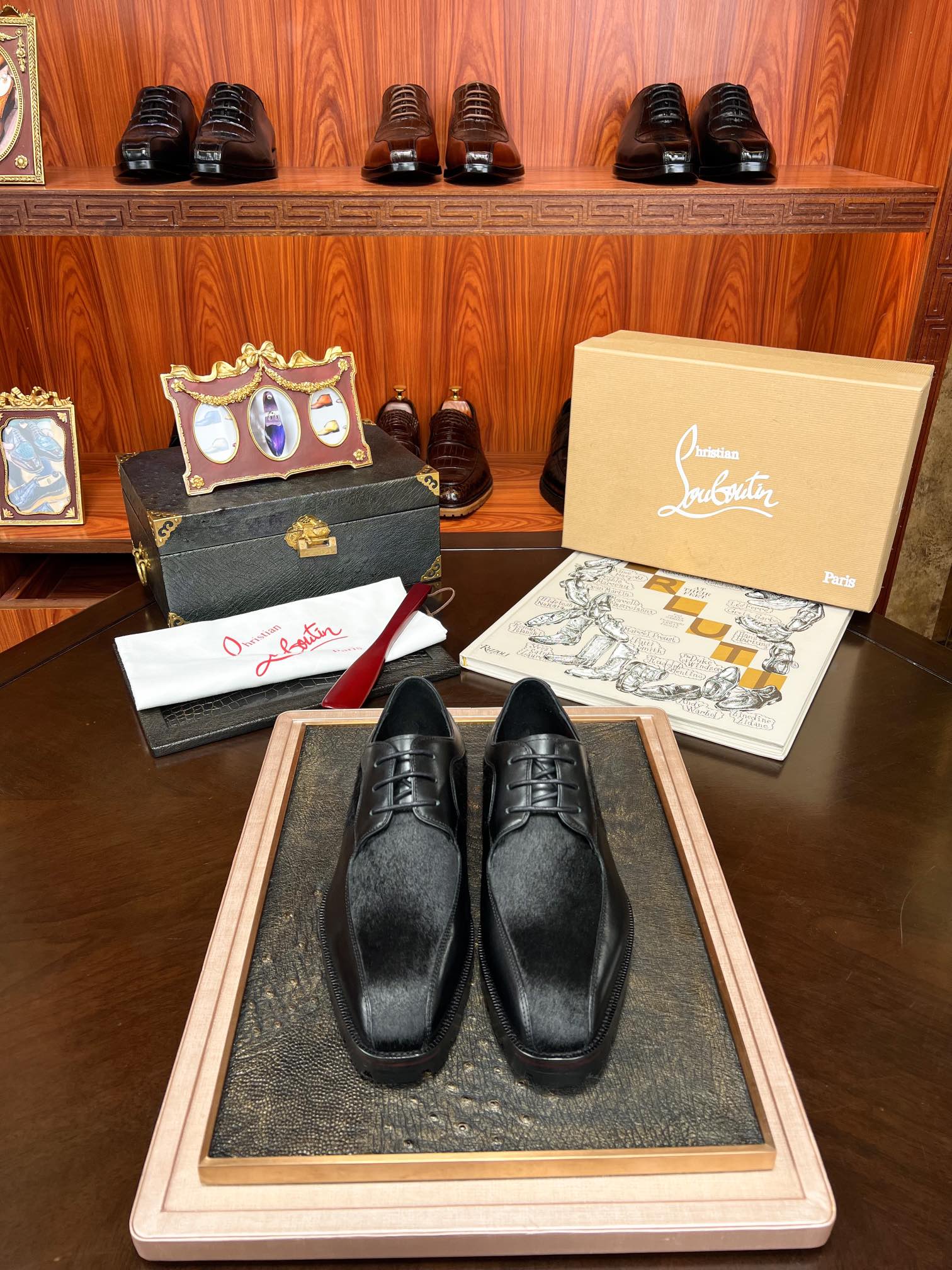 NO:272453,A huge batch of [support global inspection] red-soled shoes christian louboutin official website top red-soled shoes The highest version [fidelity] Italian imported cowhide Original outsole Imported materials Luxury and noble matching New 38/45 [prestige] You deserve it, christian louboutin,cowhide19860909爆了批【支持全球验货】红底鞋christian louboutin官网顶级货红底鞋 最高版本【保真】意大利进口牛皮 原版大底 进口材料 奢华高贵搭配 新款 38/45【尊贵 臻品】您值得拥有,,christian louboutin,cowhide,Men's shoes