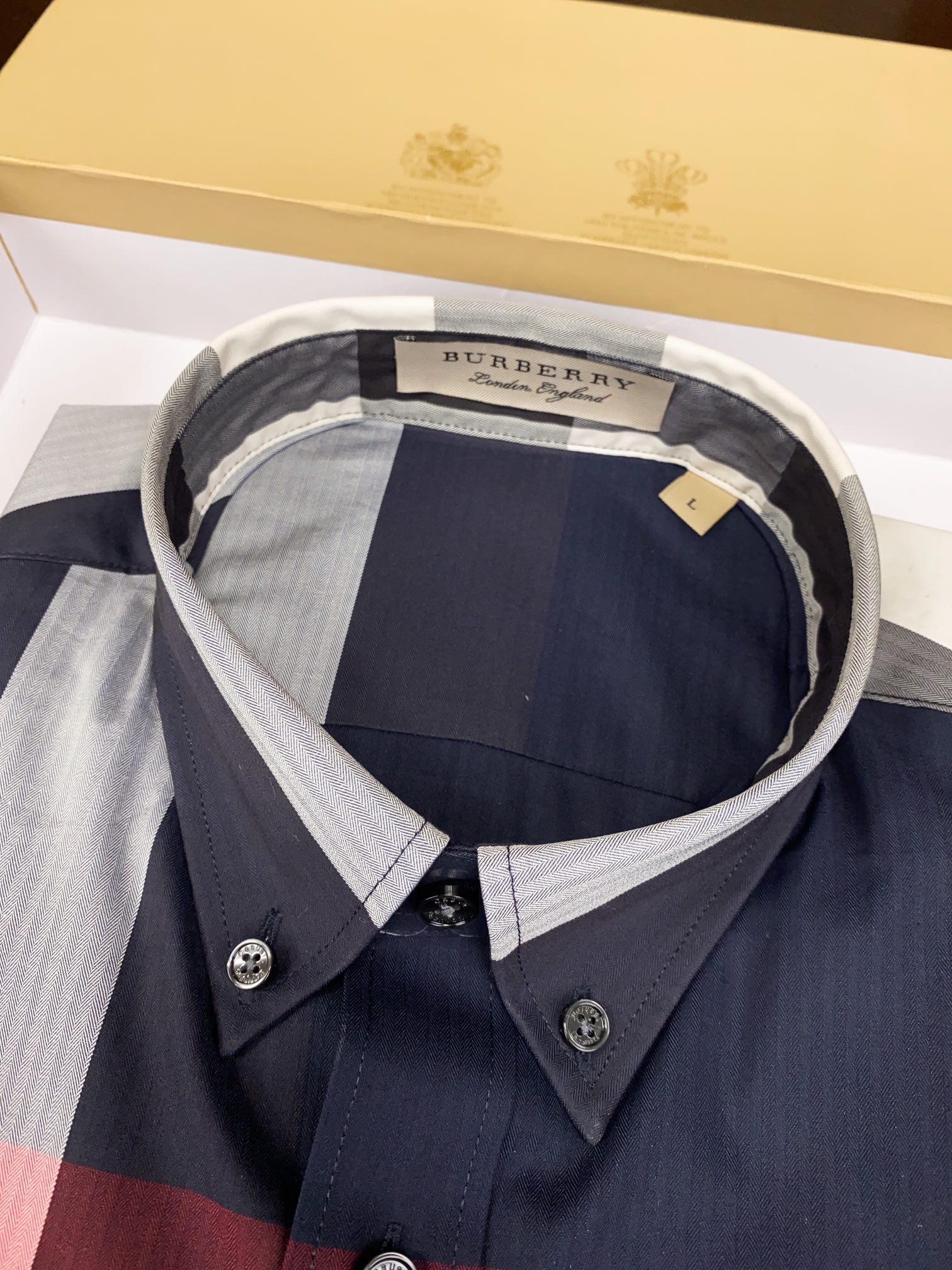 正品级别货！批260 Burberry巴宝莉 格子休闲衬衫 此批衬衫出自公司外贸原单，代工厂出品，品质杆
