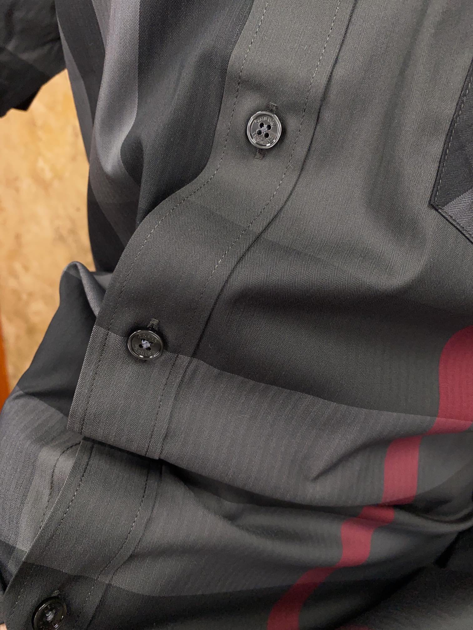 正品级别货！批260 Burberry巴宝莉 格子休闲衬衫 此批衬衫出自公司外贸原单，代工厂出品，品质杆