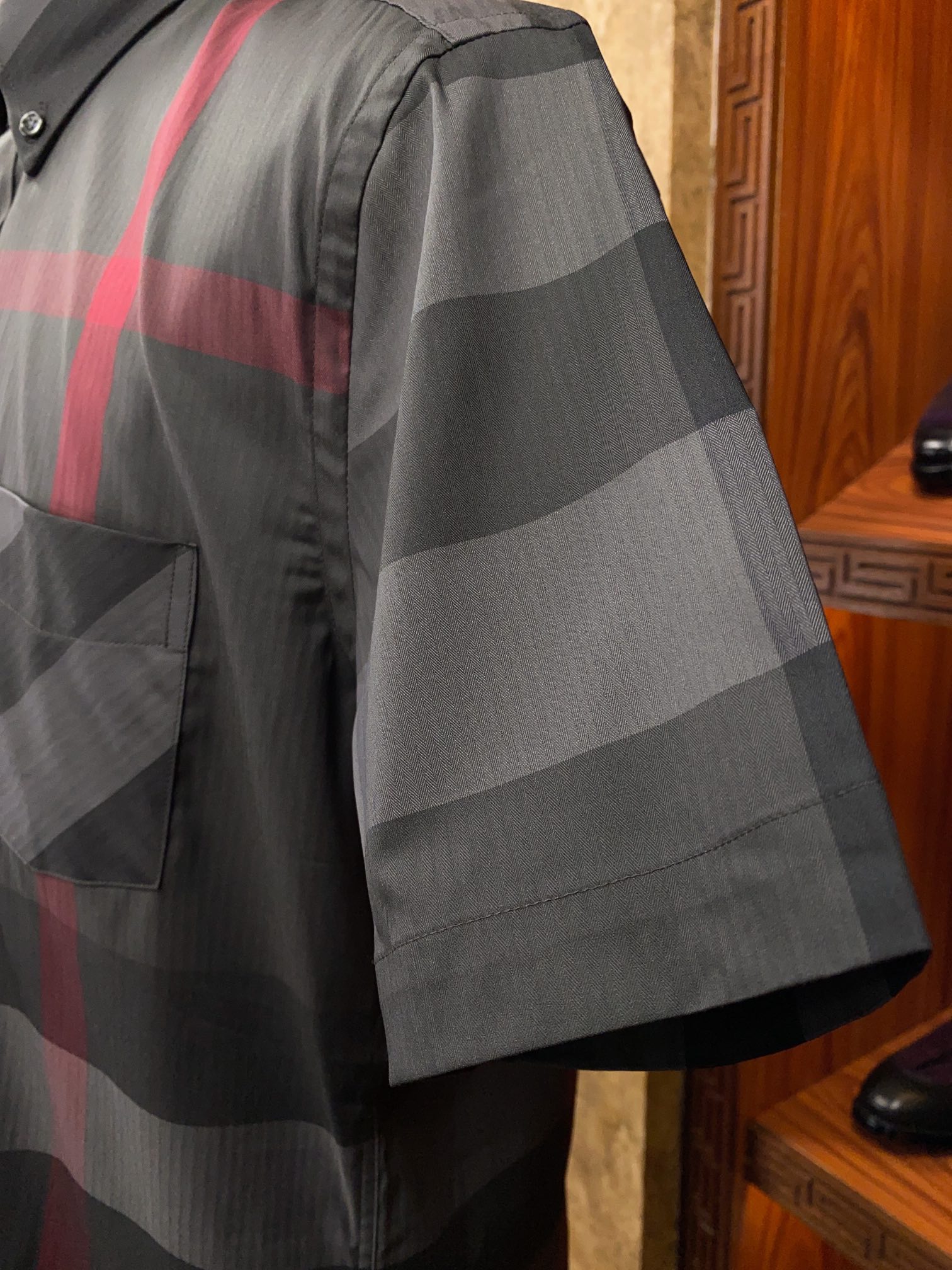 正品级别货！批260 Burberry巴宝莉 格子休闲衬衫 此批衬衫出自公司外贸原单，代工厂出品，品质杆