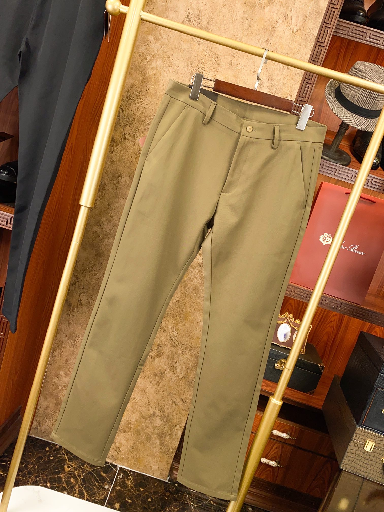 Loro Piana 正品代购级别 绝对好货 ！绝对好货 休闲西裤🔥🔥 【只做专柜对版货 市场版本千千万