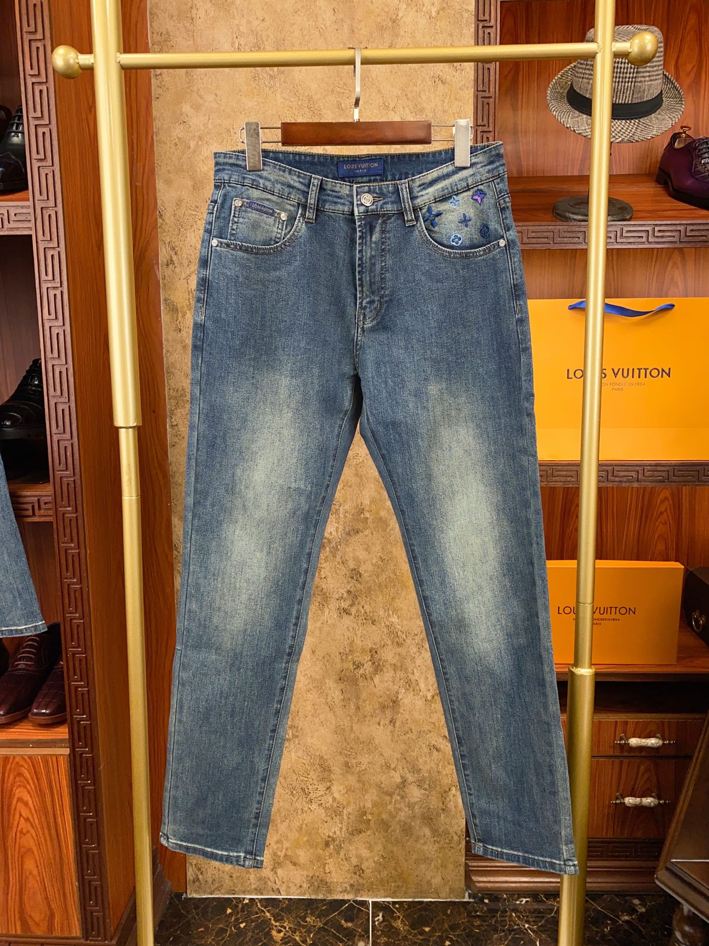 👍👍👍春夏新款！新款！绝对好货 ！绝对好货！1V专柜正品开发！🔥🔥 新款春夏 男士牛仔裤 批【只做对版货