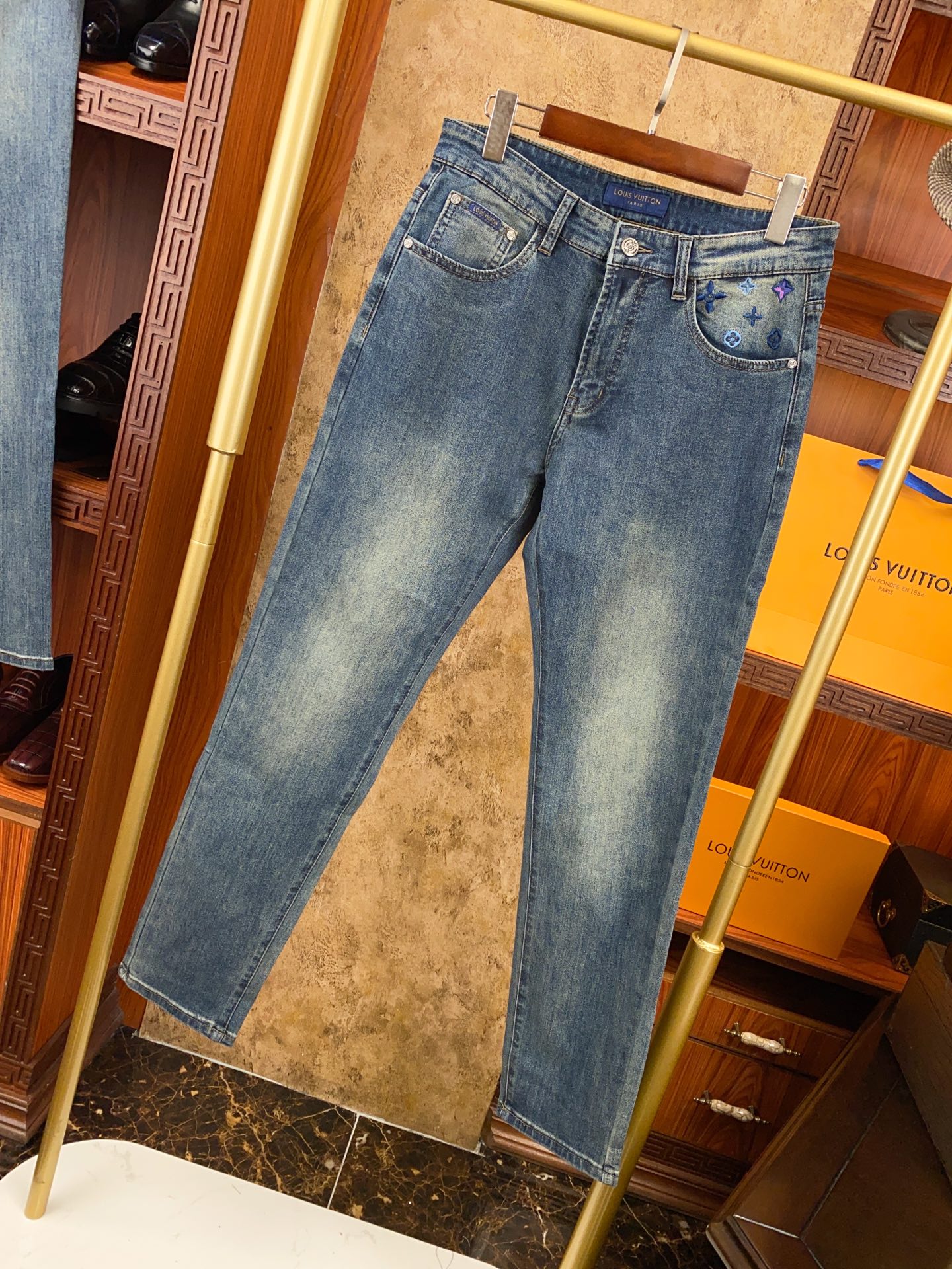 👍👍👍春夏新款！新款！绝对好货 ！绝对好货！1V专柜正品开发！🔥🔥 新款春夏 男士牛仔裤 批【只做对版货