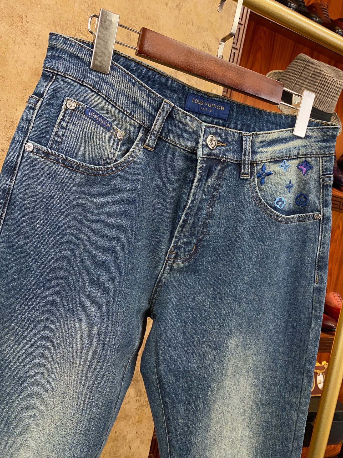 👍👍👍春夏新款！新款！绝对好货 ！绝对好货！1V专柜正品开发！🔥🔥 新款春夏 男士牛仔裤 批【只做对版货