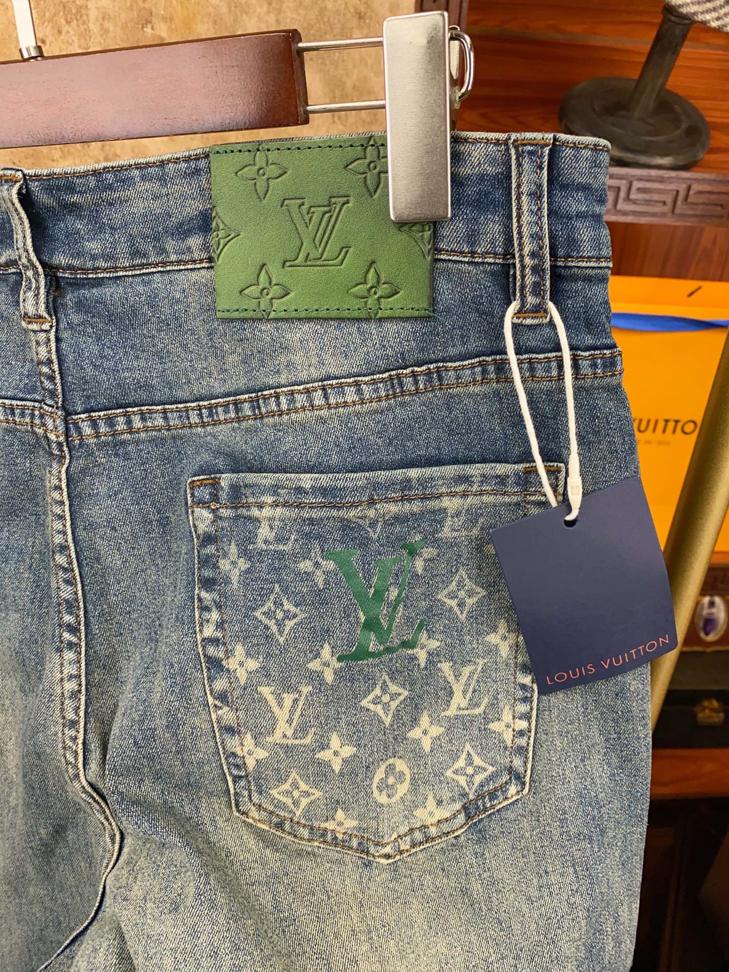 👍👍👍春夏新款！新款！绝对好货 ！绝对好货！1V专柜正品开发！🔥🔥 新款春夏 男士牛仔裤 批【只做对版货