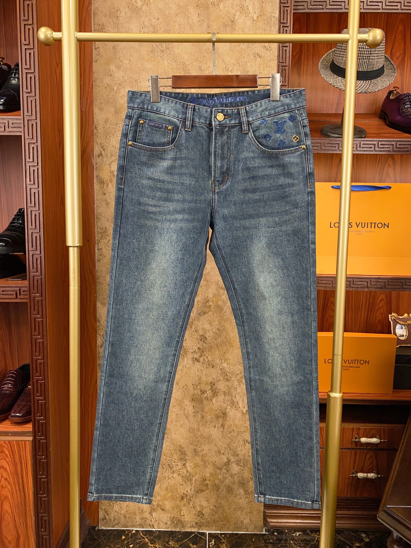 👍👍👍春夏新款！新款！绝对好货 ！绝对好货！1V专柜正品开发！🔥🔥 新款春夏 男士牛仔裤 批【只做对版货