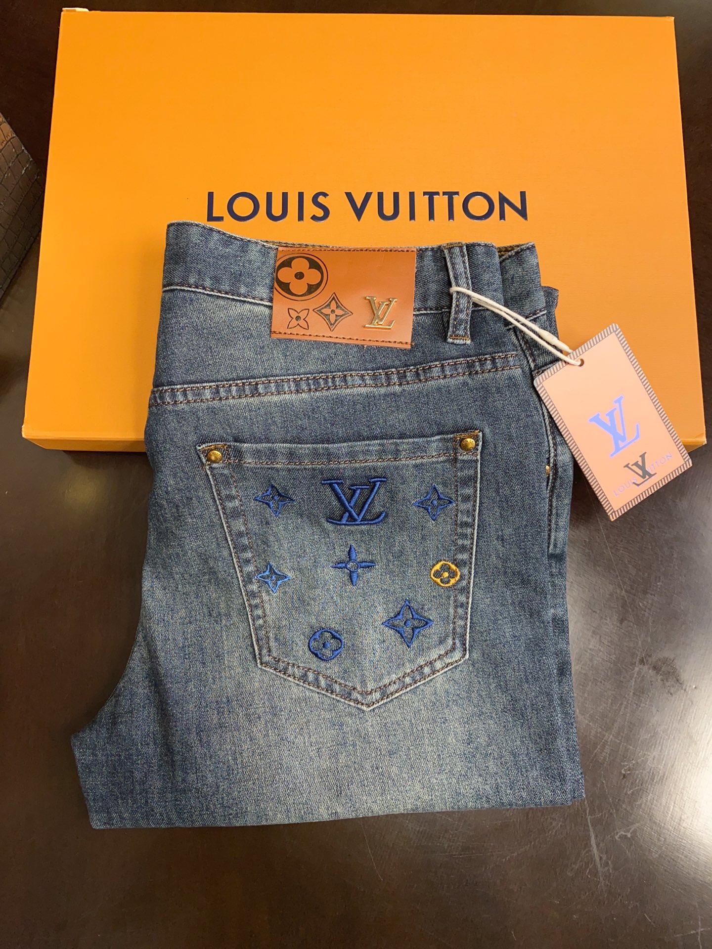 👍👍👍春夏新款！新款！绝对好货 ！绝对好货！1V专柜正品开发！🔥🔥 新款春夏 男士牛仔裤 批【只做对版货