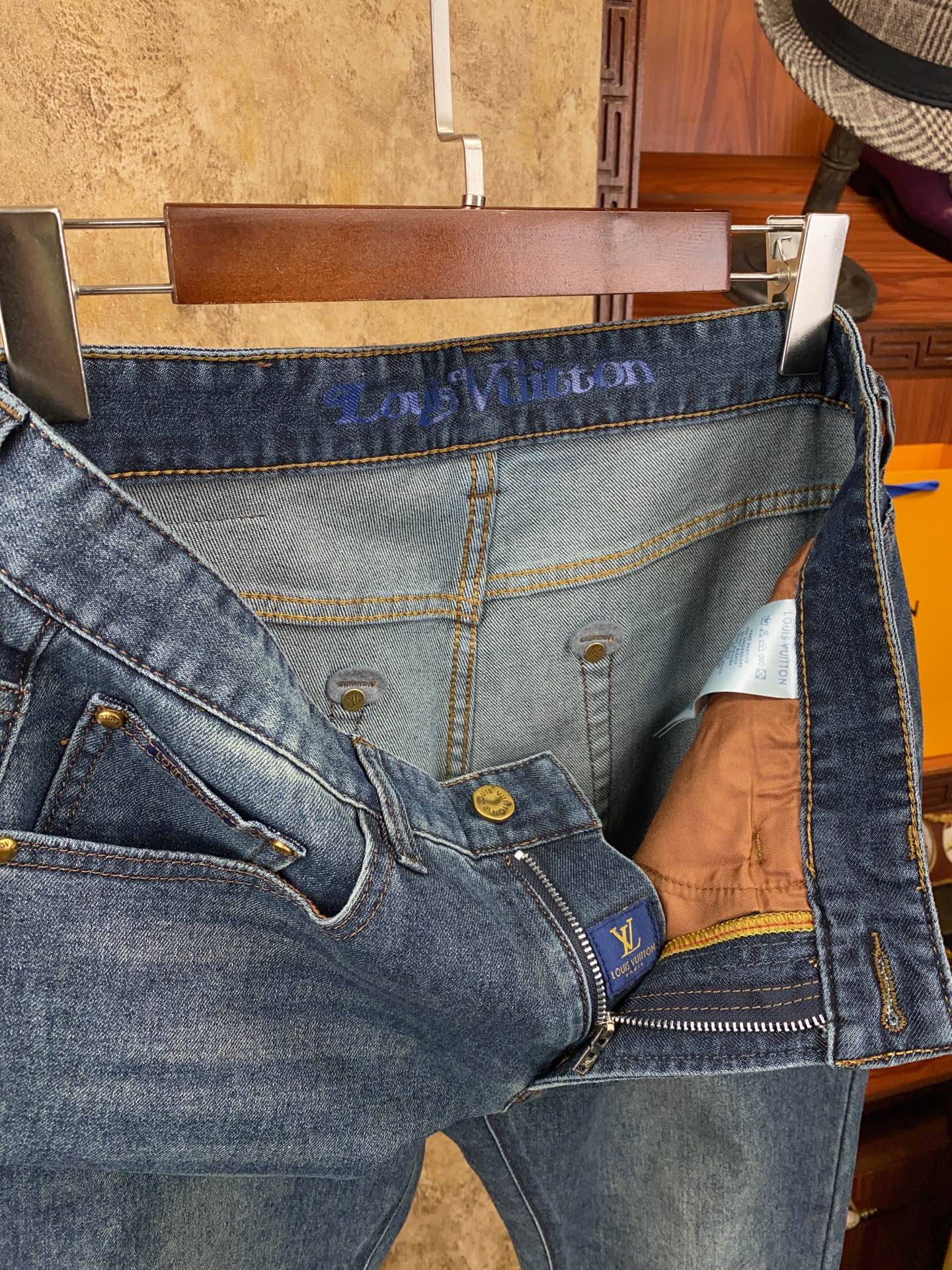 👍👍👍春夏新款！新款！绝对好货 ！绝对好货！1V专柜正品开发！🔥🔥 新款春夏 男士牛仔裤 批【只做对版货