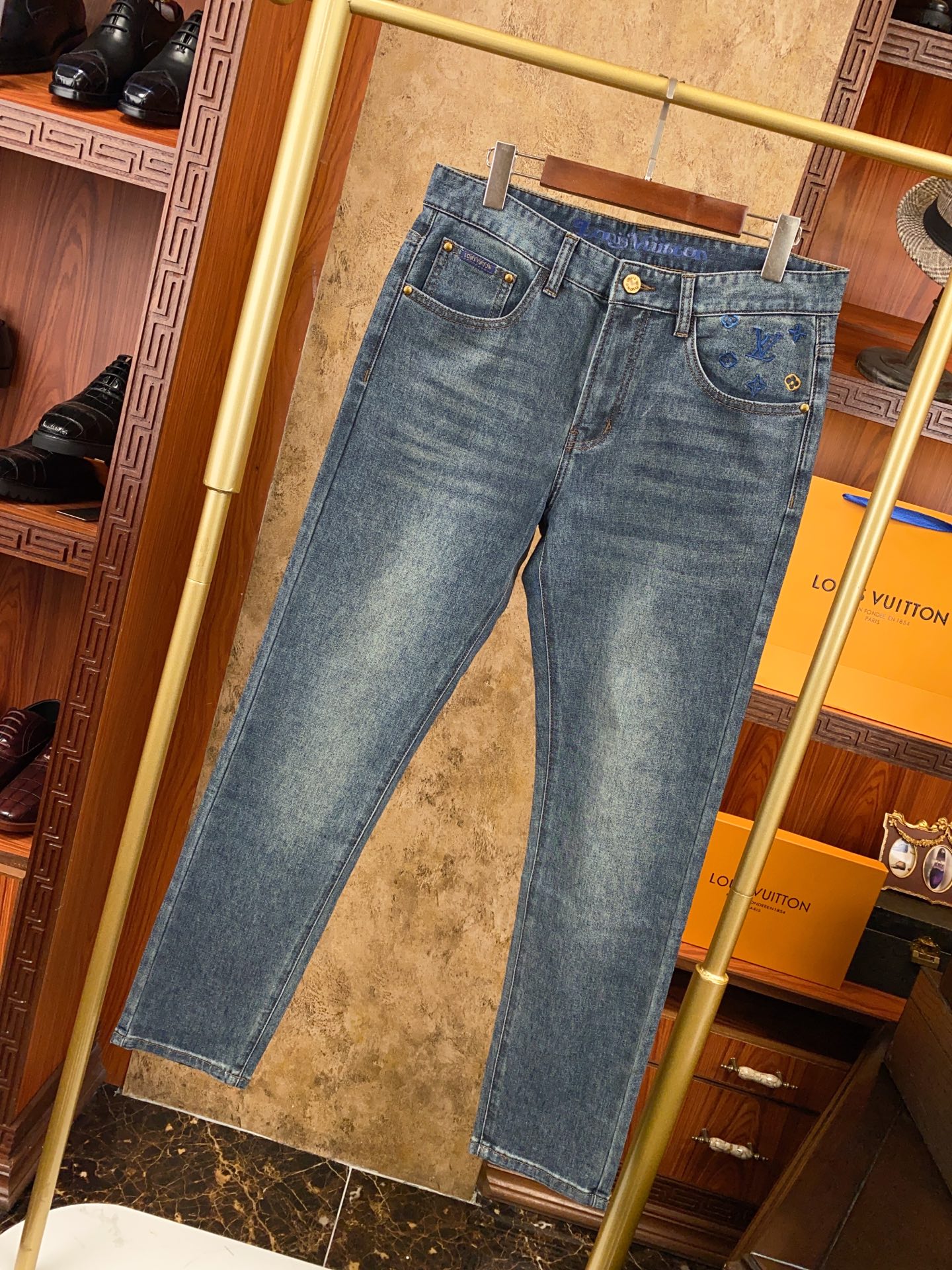 👍👍👍春夏新款！新款！绝对好货 ！绝对好货！1V专柜正品开发！🔥🔥 新款春夏 男士牛仔裤 批【只做对版货