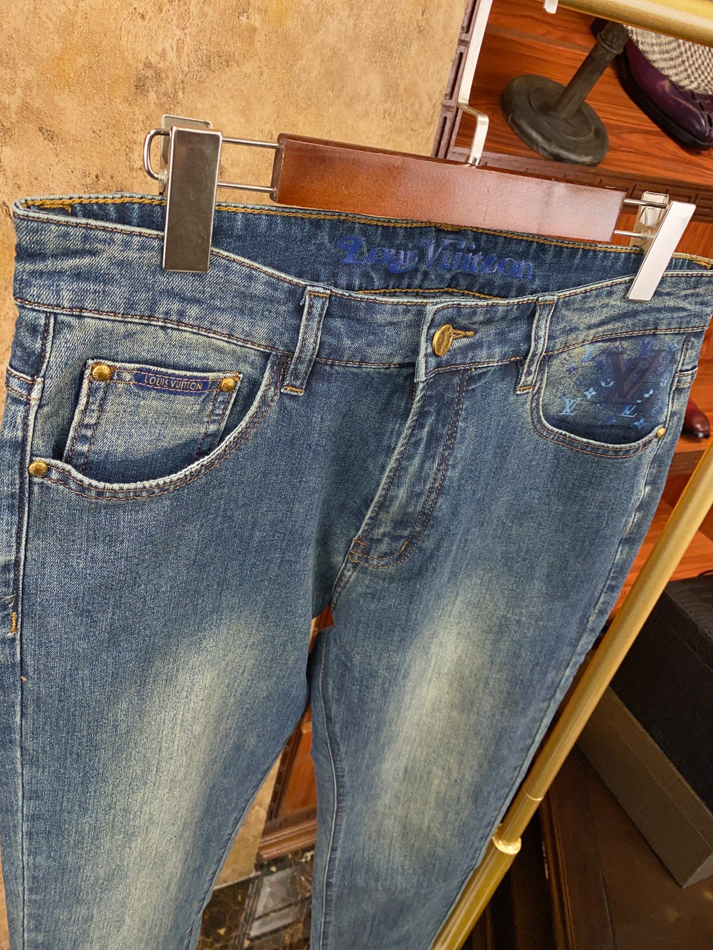 👍👍👍春夏新款！新款！绝对好货 ！绝对好货！1V专柜正品开发！🔥🔥 新款春夏 男士牛仔裤 批【只做对版货