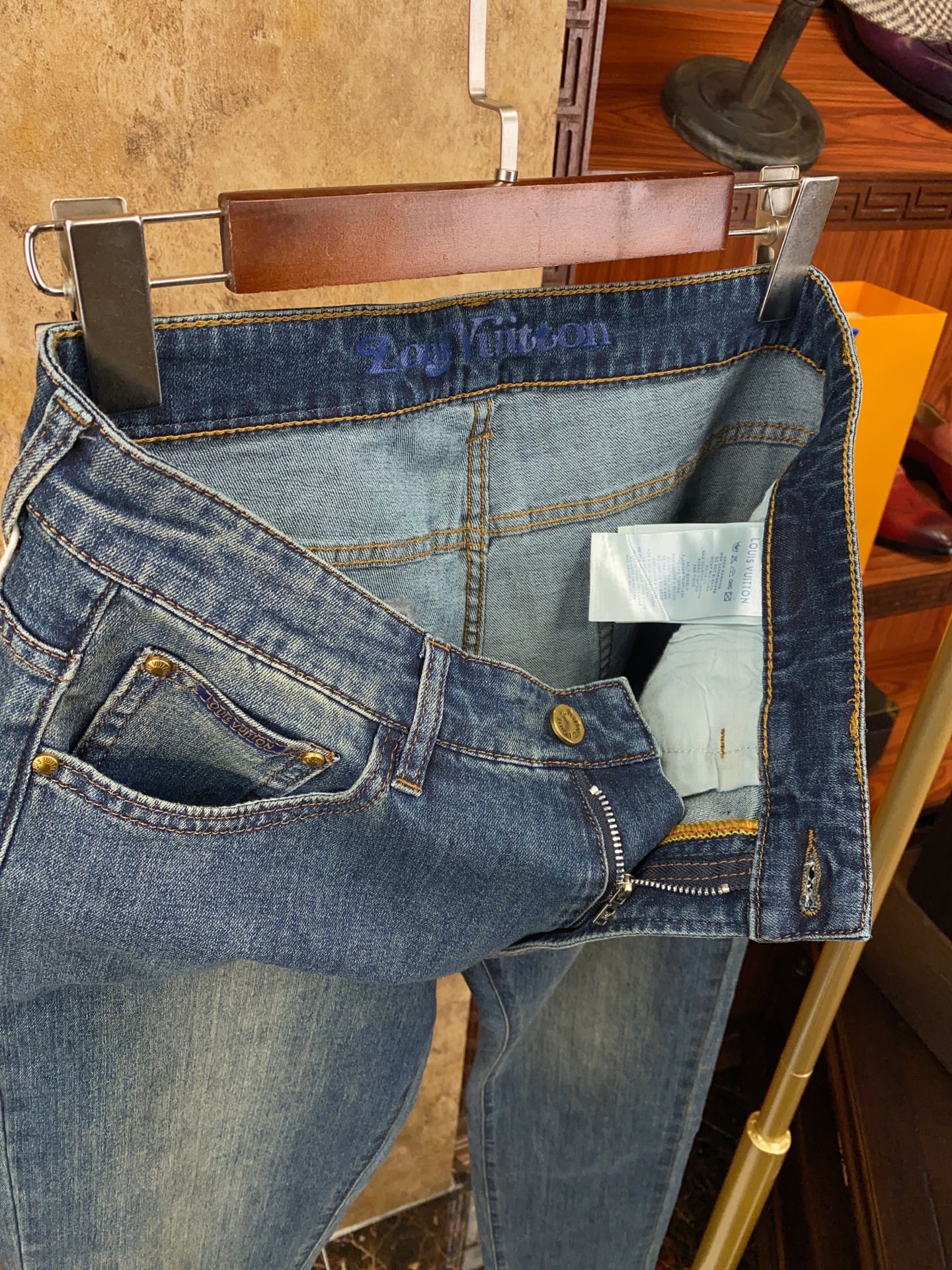 👍👍👍春夏新款！新款！绝对好货 ！绝对好货！1V专柜正品开发！🔥🔥 新款春夏 男士牛仔裤 批【只做对版货