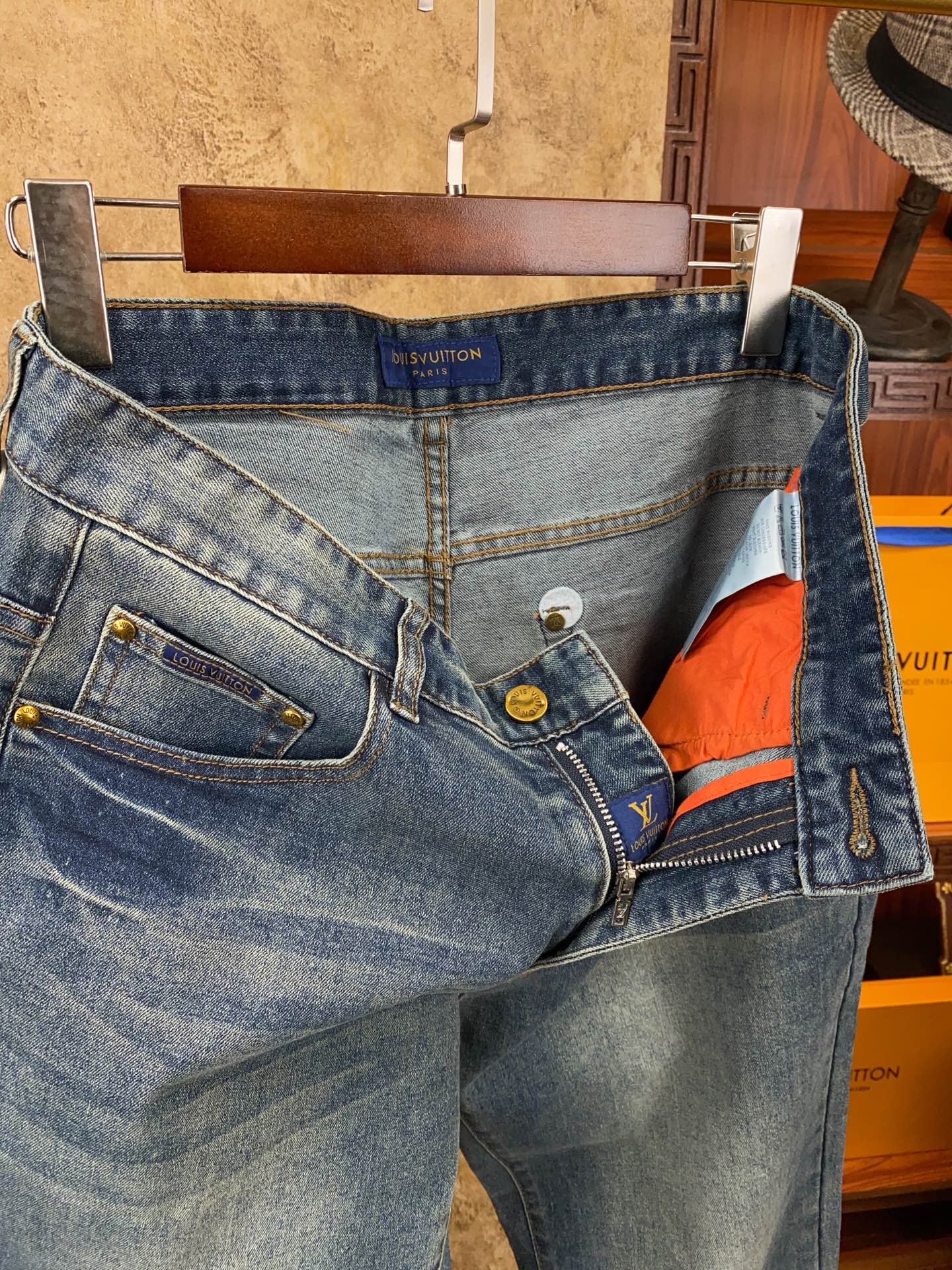 👍👍👍春夏新款！新款！绝对好货 ！绝对好货！1V专柜正品开发！🔥🔥 新款春夏 男士牛仔裤 批【只做对版货