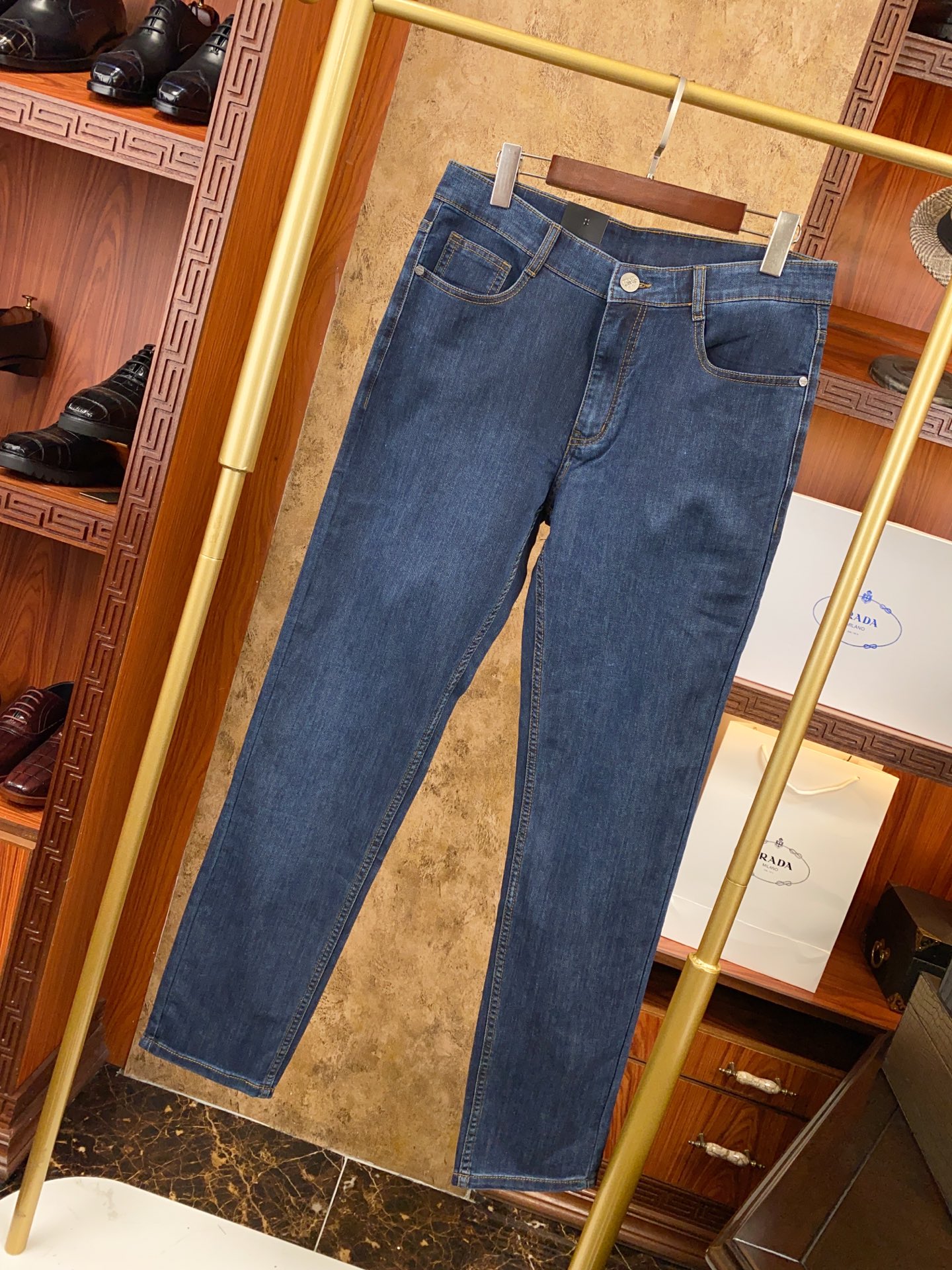 PRAD@ 普拉达 👍👍👍春夏新款！新款！绝对好货 ！绝对好货！专柜正品开发！🔥🔥 新款春夏 男士牛仔裤