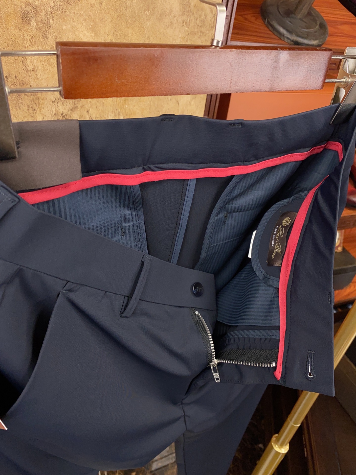 绝对好货 ！绝对好货Loro Piana 今年春夏新款 休闲西裤🔥🔥 【只做专柜对版货 市场版本千千万 