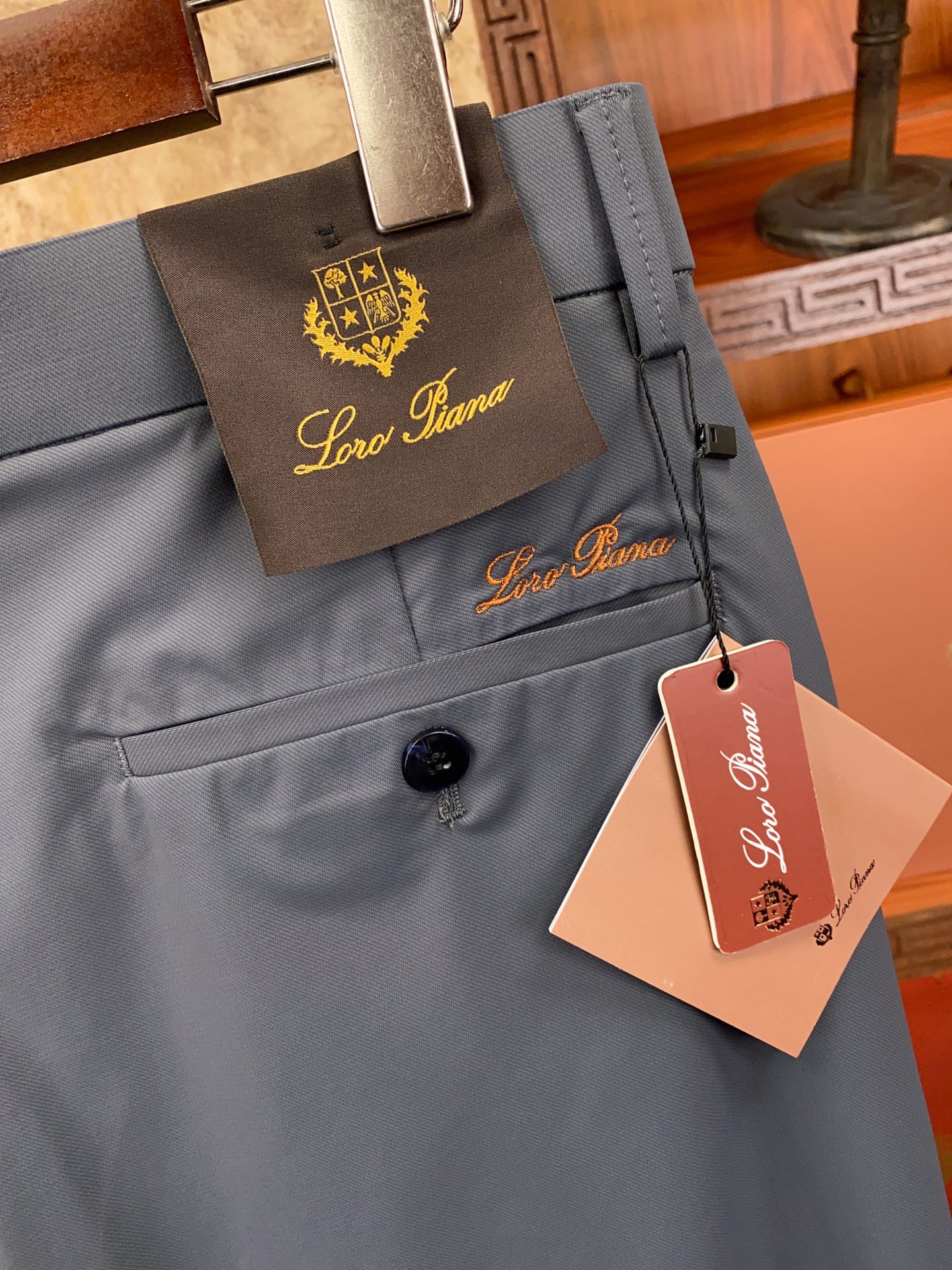 绝对好货 ！绝对好货Loro Piana 今年春夏新款 休闲西裤🔥🔥 【只做专柜对版货 市场版本千千万 