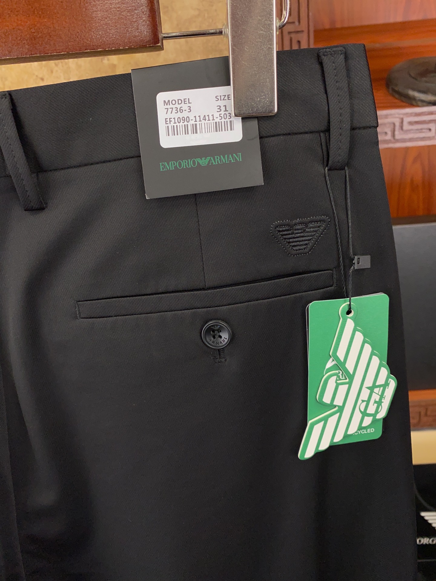 绝对好货 ！绝对好货阿玛尼 今年春夏新款薄款 休闲西裤🔥🔥 【只做专柜对版货 市场版本千千万 要高端请认