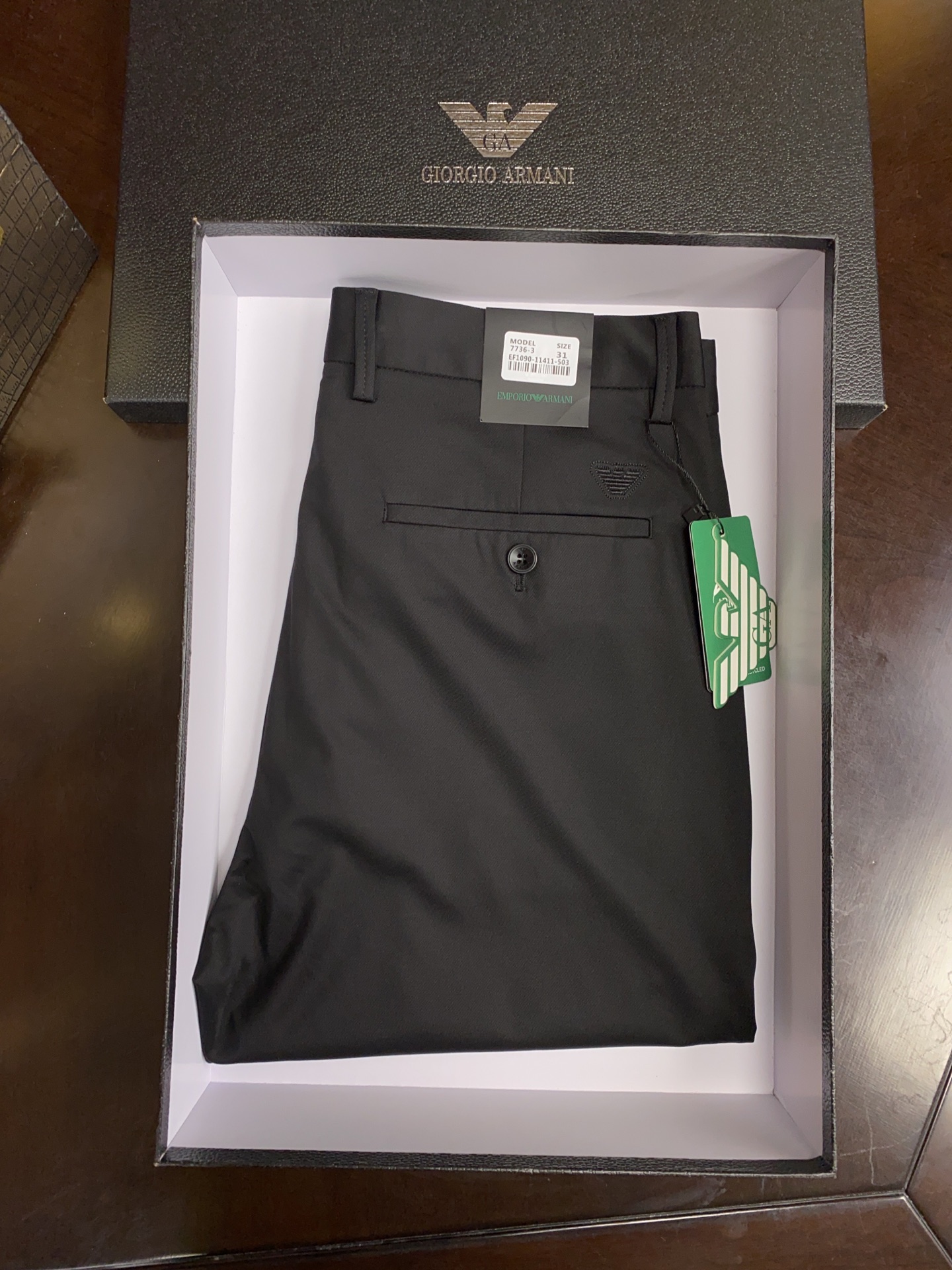 绝对好货 ！绝对好货阿玛尼 今年春夏新款薄款 休闲西裤🔥🔥 【只做专柜对版货 市场版本千千万 要高端请认