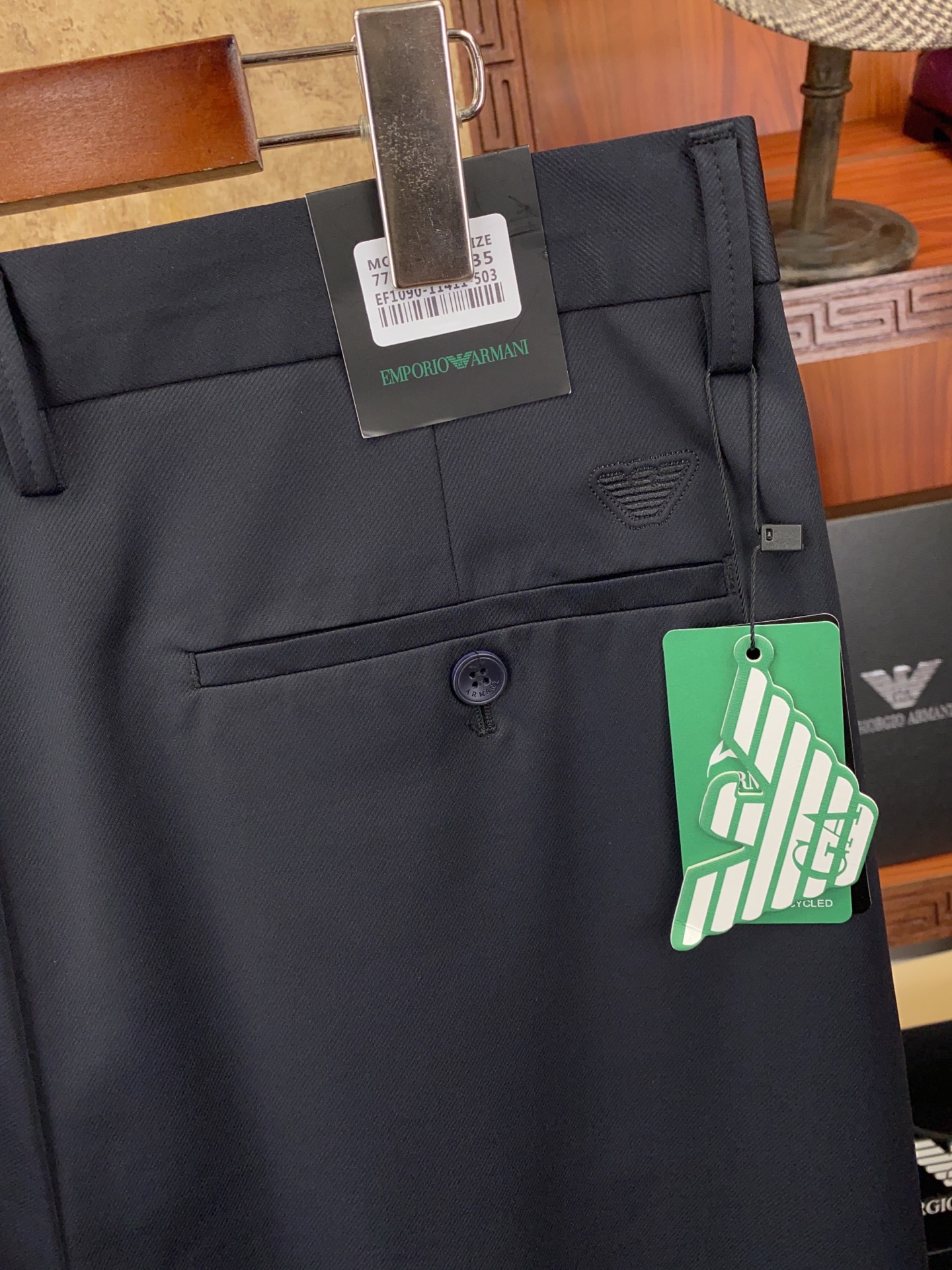 绝对好货 ！绝对好货阿玛尼 今年春夏新款薄款 休闲西裤🔥🔥 【只做专柜对版货 市场版本千千万 要高端请认