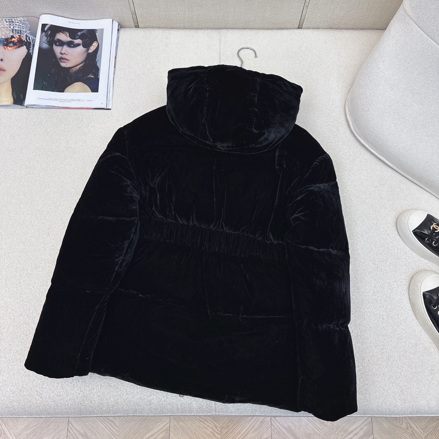 特价🉐️❗️现货齐码❗️不退不换❗️高端原单品质 PD 25ss ———秋冬新品狐狸毛领连帽丝绒羽绒服外