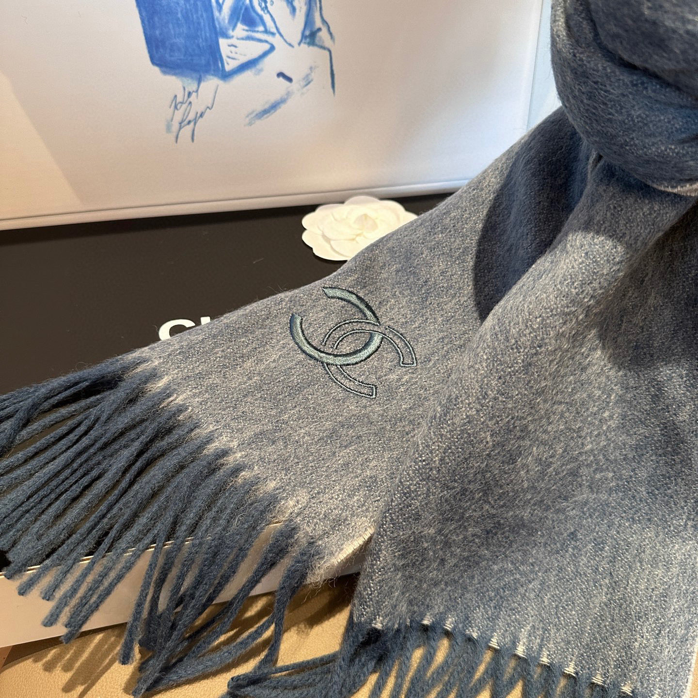 
 【▪Chanel · 香奈儿难得一见的温柔配色，超级迷恋❗️气质低调恬静又不失优雅❗️】重点推荐❗️